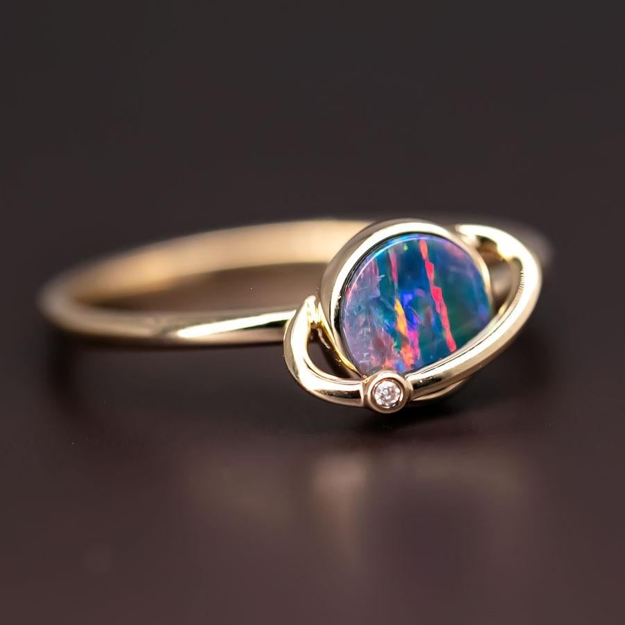 Earth and Moon Design Australian Doublet Opal & Diamond Ring 18K Yellow Gold. In New Condition For Sale In Suwanee, GA