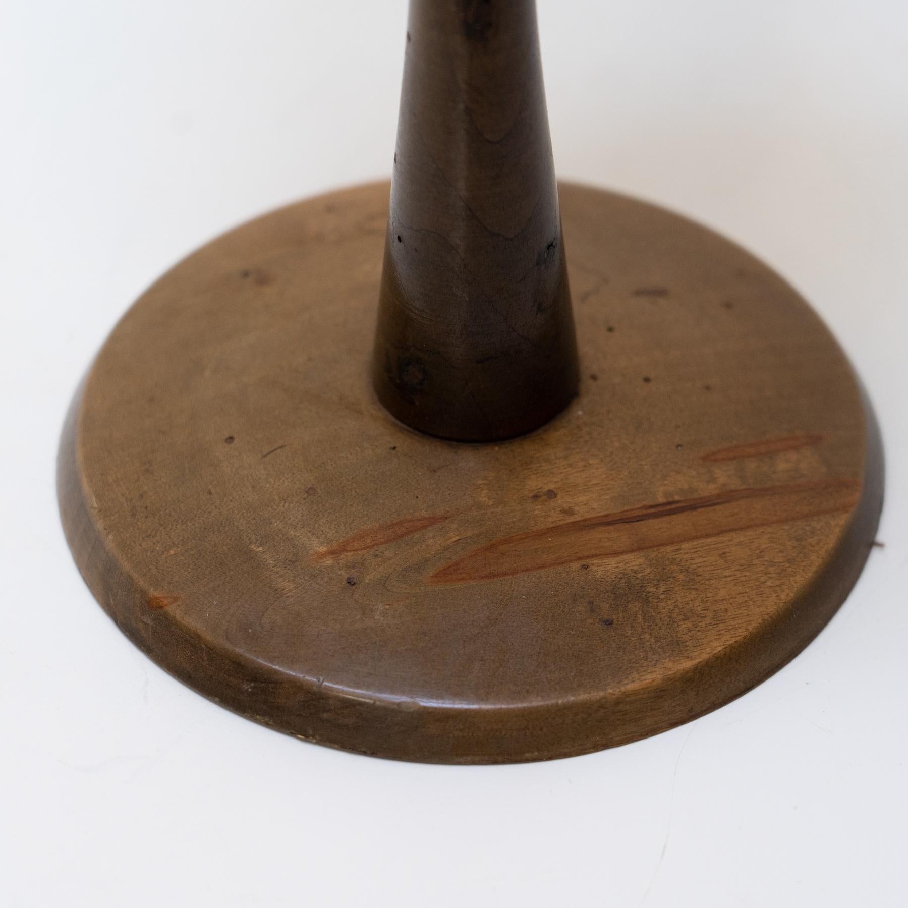 Earth Globe Paluzie Wood And Plaster, circa 1940 In Good Condition For Sale In Barcelona, ES
