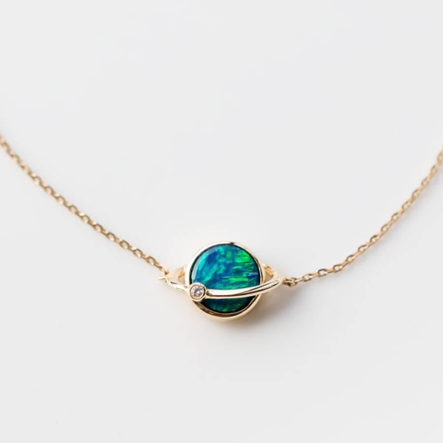 Earth Moon Design Australian Doublet Opal & Diamond Bracelet in 18K Gold In New Condition For Sale In Suwanee, GA