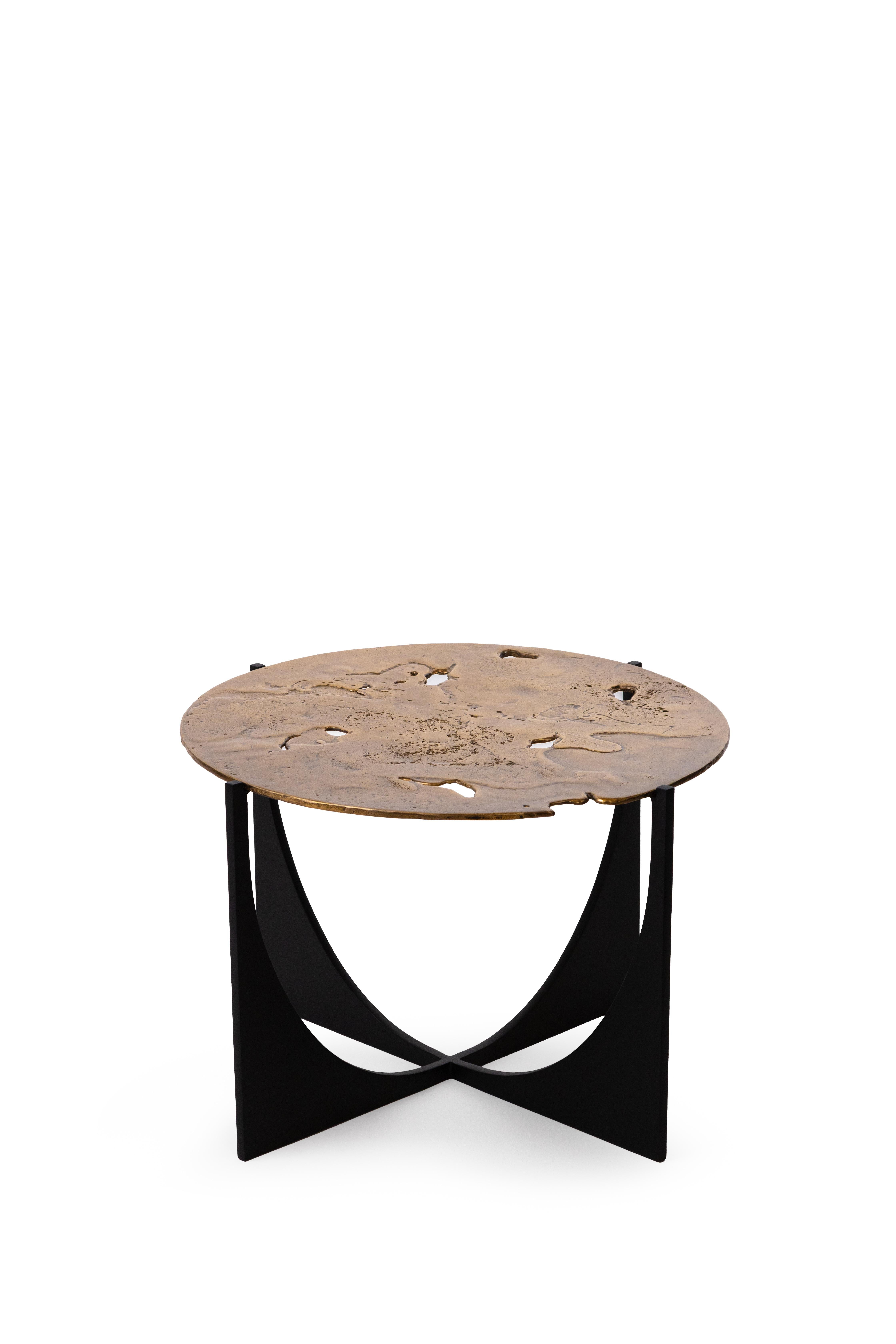 Table d'appoint Earth Prints 11 - Laiton et Steele - Ø 45 cm x H 45 cm en vente 7