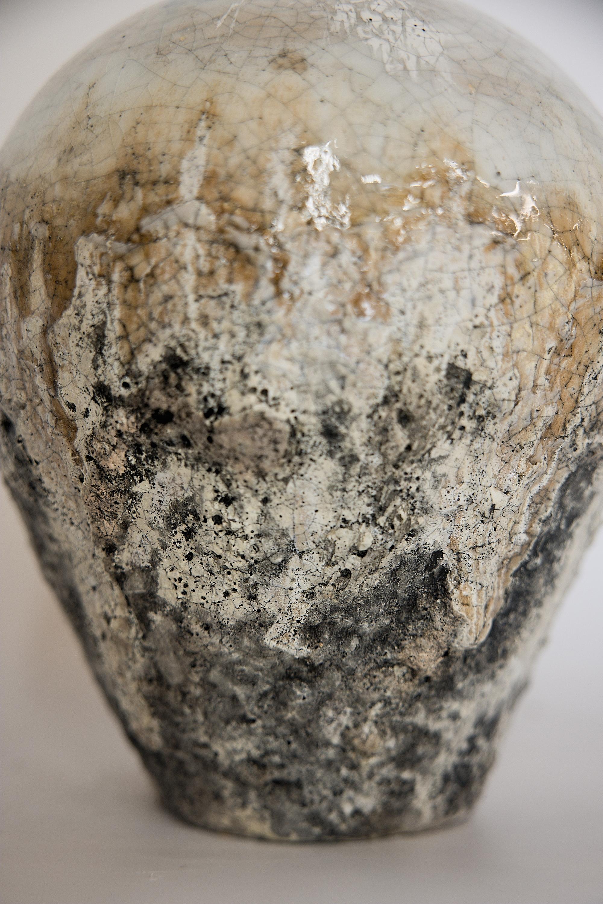 Earth  Series Crackle Ginger Jars Vase I In New Condition For Sale In Van Nuys, CA