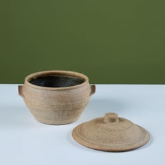 Vase en céramique aux tons terreux de Bernard Leach, vers les années 1960
