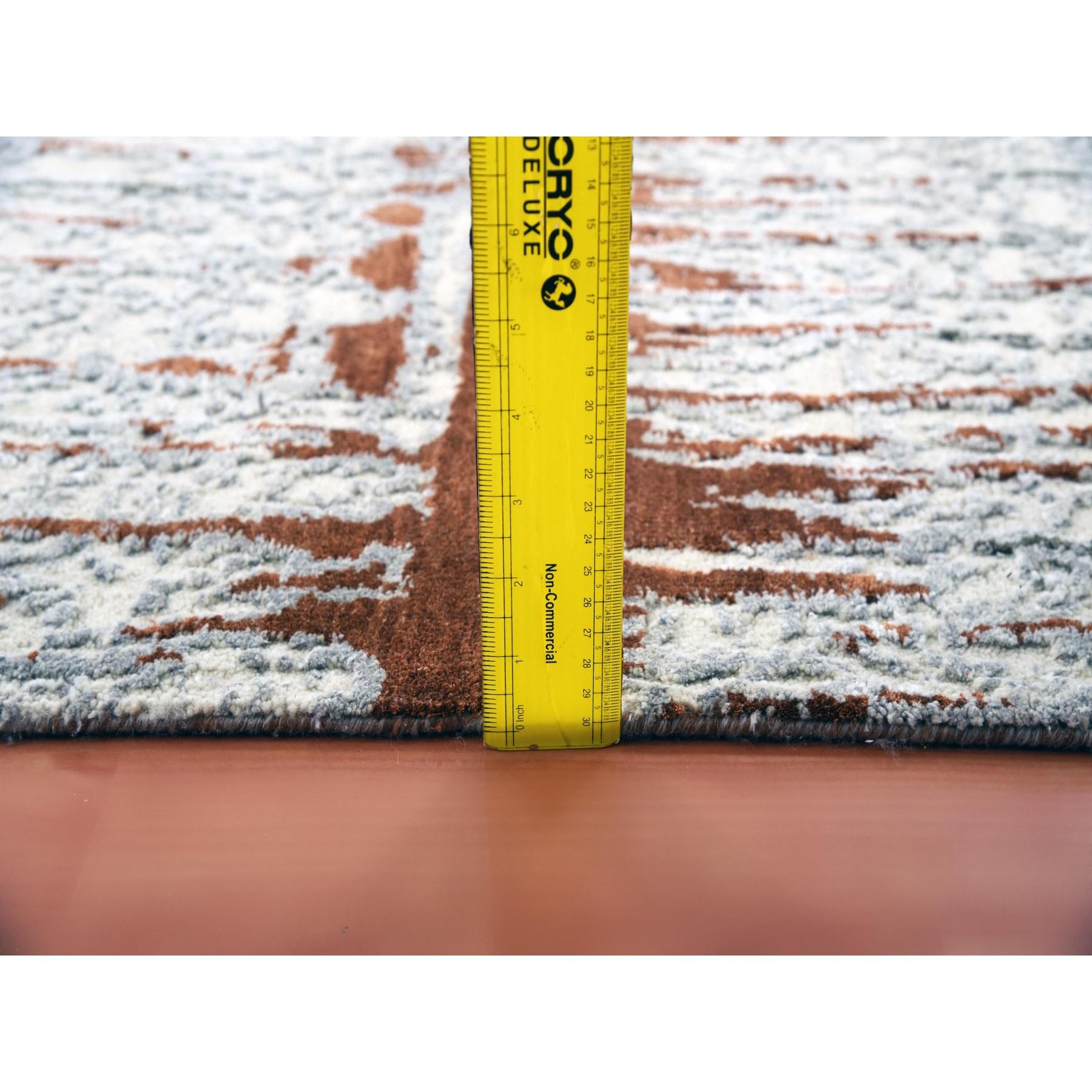 Earth Tone Colors Moderner handgeknüpfter Teppich aus Seide und Wolle mit Cardiac-Design 10'2