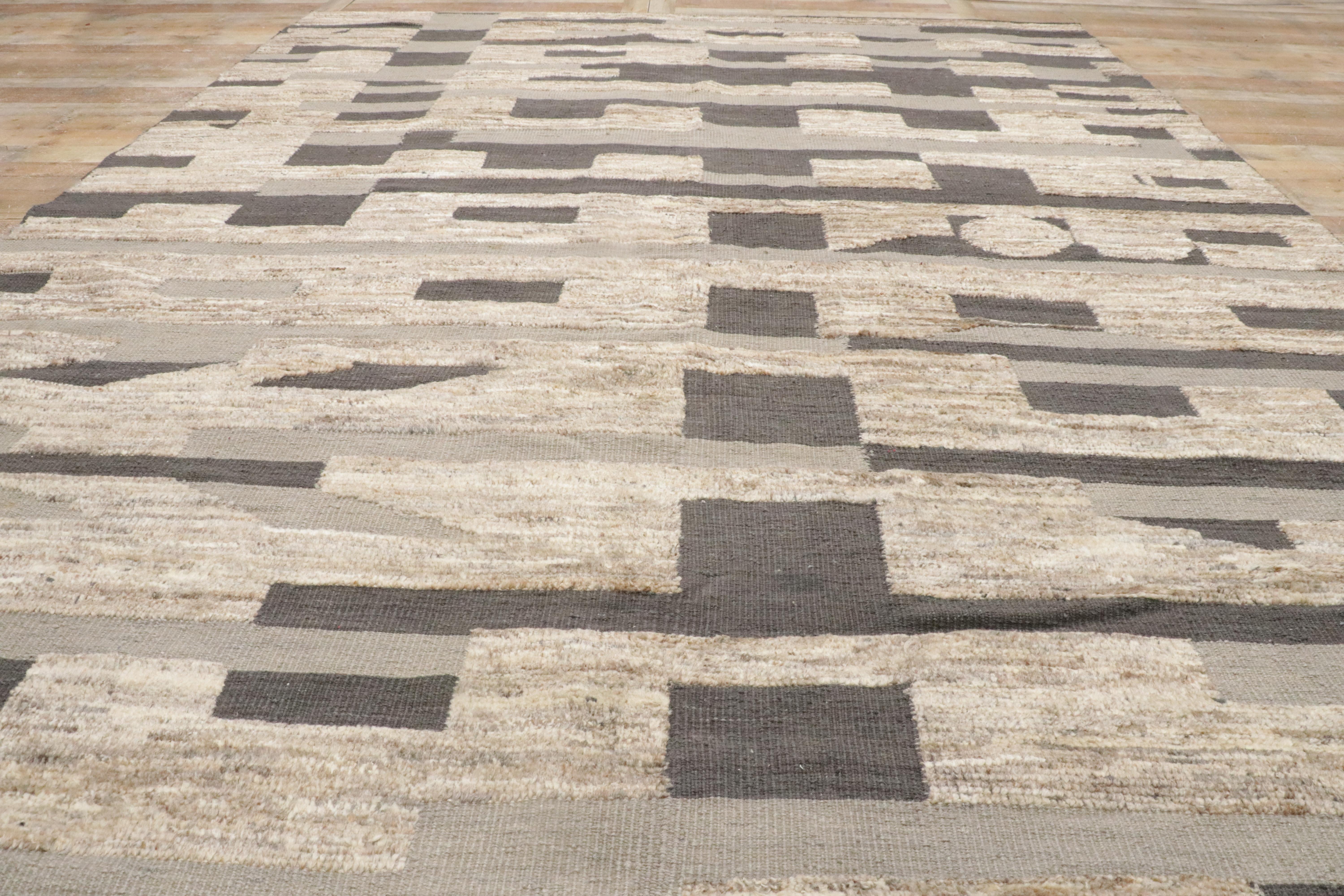New Earth-Tone Modern Moroccan High-Low Carpet with Bauhaus Style im Angebot 5
