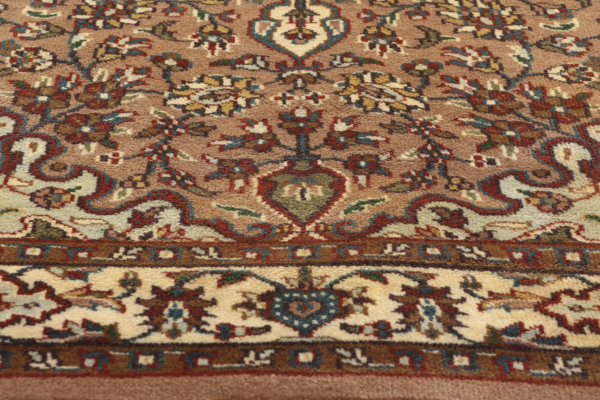 Earth-Tone Vintage Indian Isfahan Rug In Good Condition For Sale In Dallas, TX