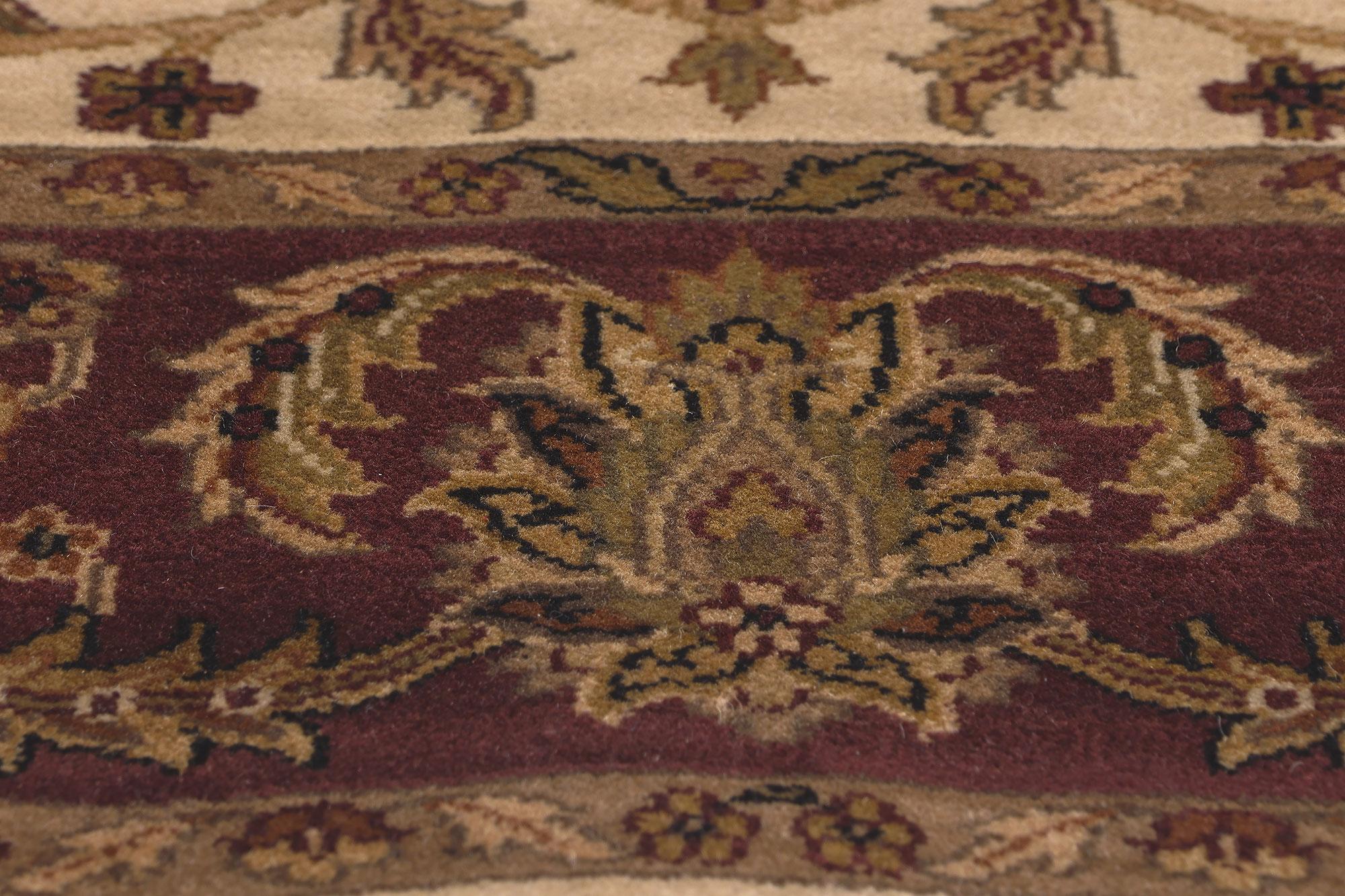 Earth-Tone Vintage Indian Rug In Good Condition For Sale In Dallas, TX