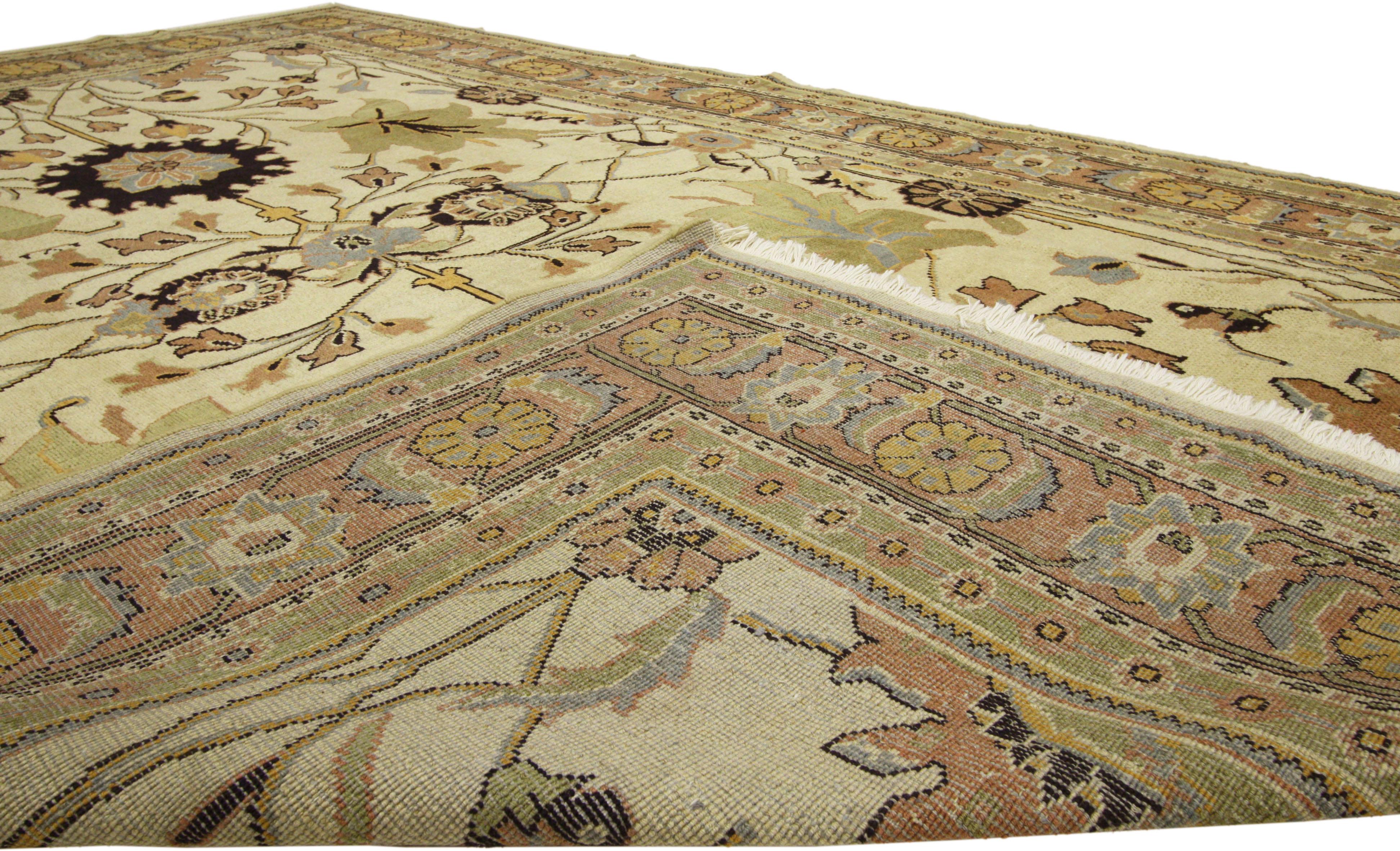 Earth-Tone Vintage Persian Mahal Rug  In Good Condition For Sale In Dallas, TX