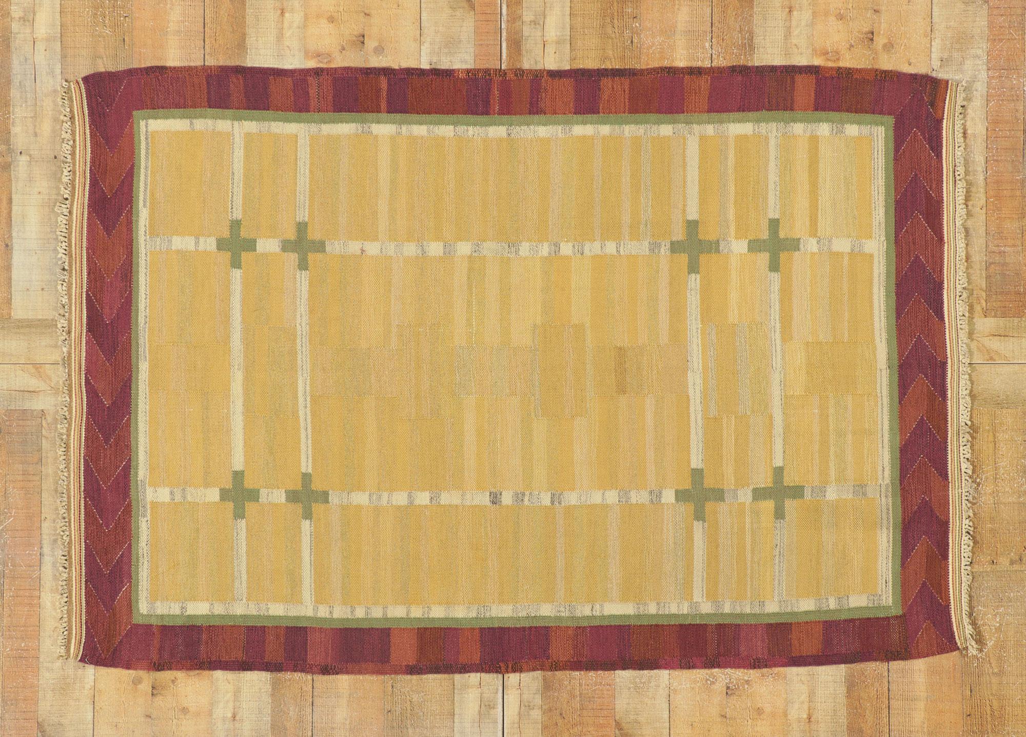 Earth-Tone Vintage Swedish Kilim Rollakan Rug In Good Condition For Sale In Dallas, TX