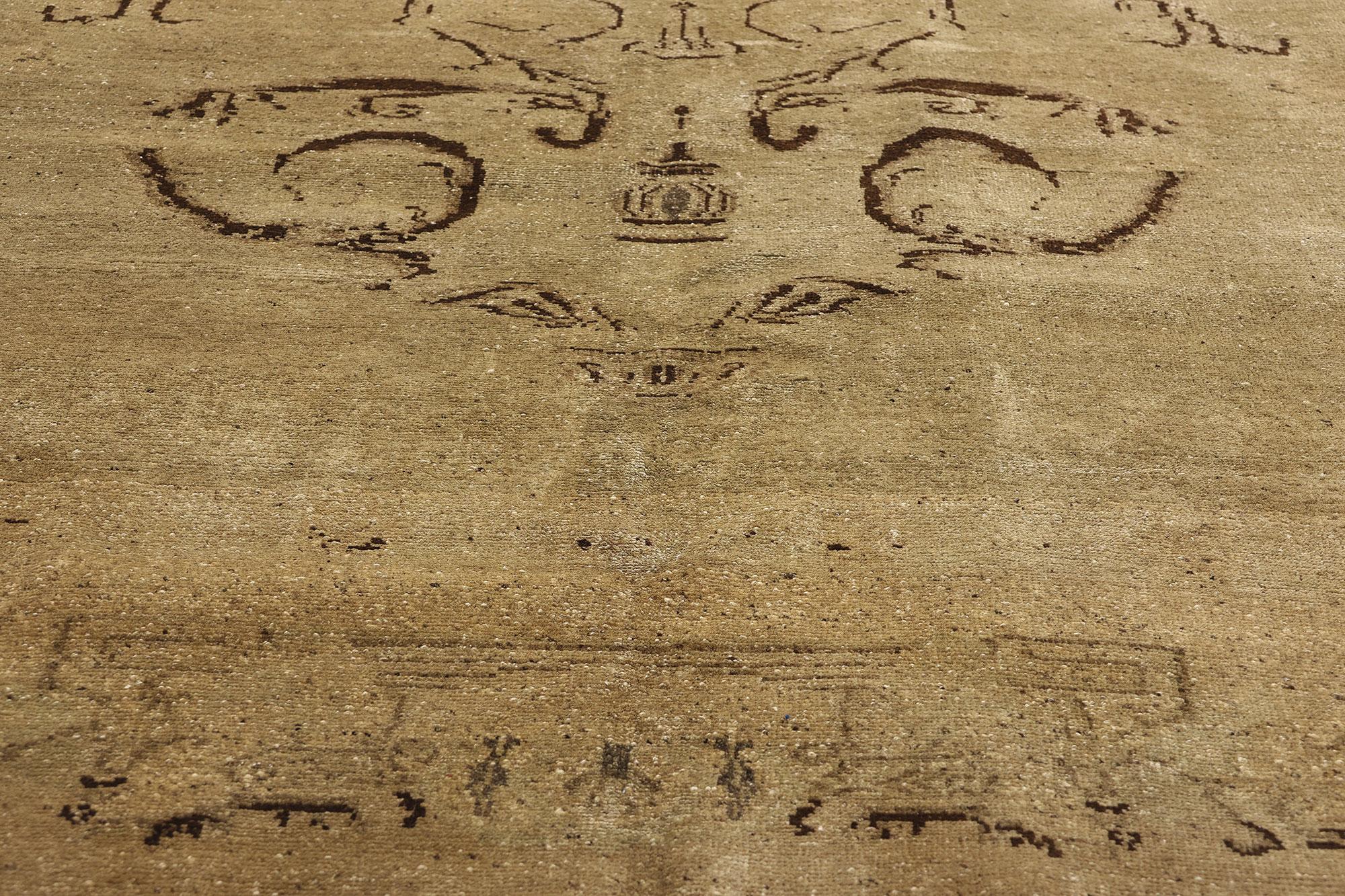 1930's Turkish Oushak Carpet with Traditional Style For Sale 2