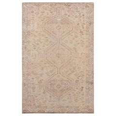 Earth Tones Vintage and Worn Down Persian Shiraz Clean Pure Wool Hand Knotted