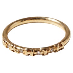 Earth Word Ring – 14-karätiges Weißgold mit weißen Diamanten, Stapelring, J DAUPHIN