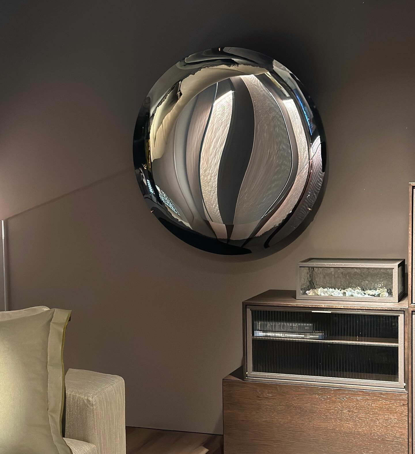 Specchio in argento con pigmento di rame, design scultoreo di Homa in vendita 10