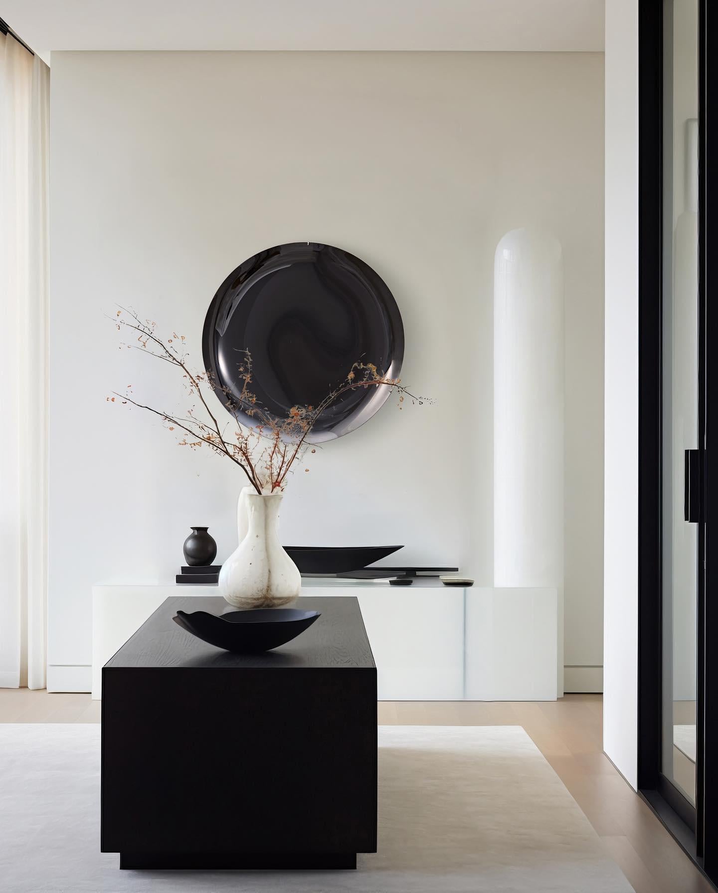 Specchio in argento con pigmento di rame, design scultoreo di Homa In condizioni Nuovo in vendita a Geneve, CH