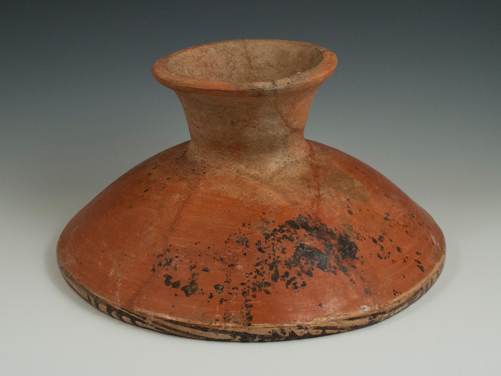 Panamanian  Earthenware Bat Pedestal Dish, Coclé Culture, Panama, 600-800 A.D. For Sale