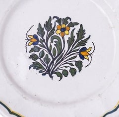 Earthenware - Cut-out plate in Viana earthenware - 19th century