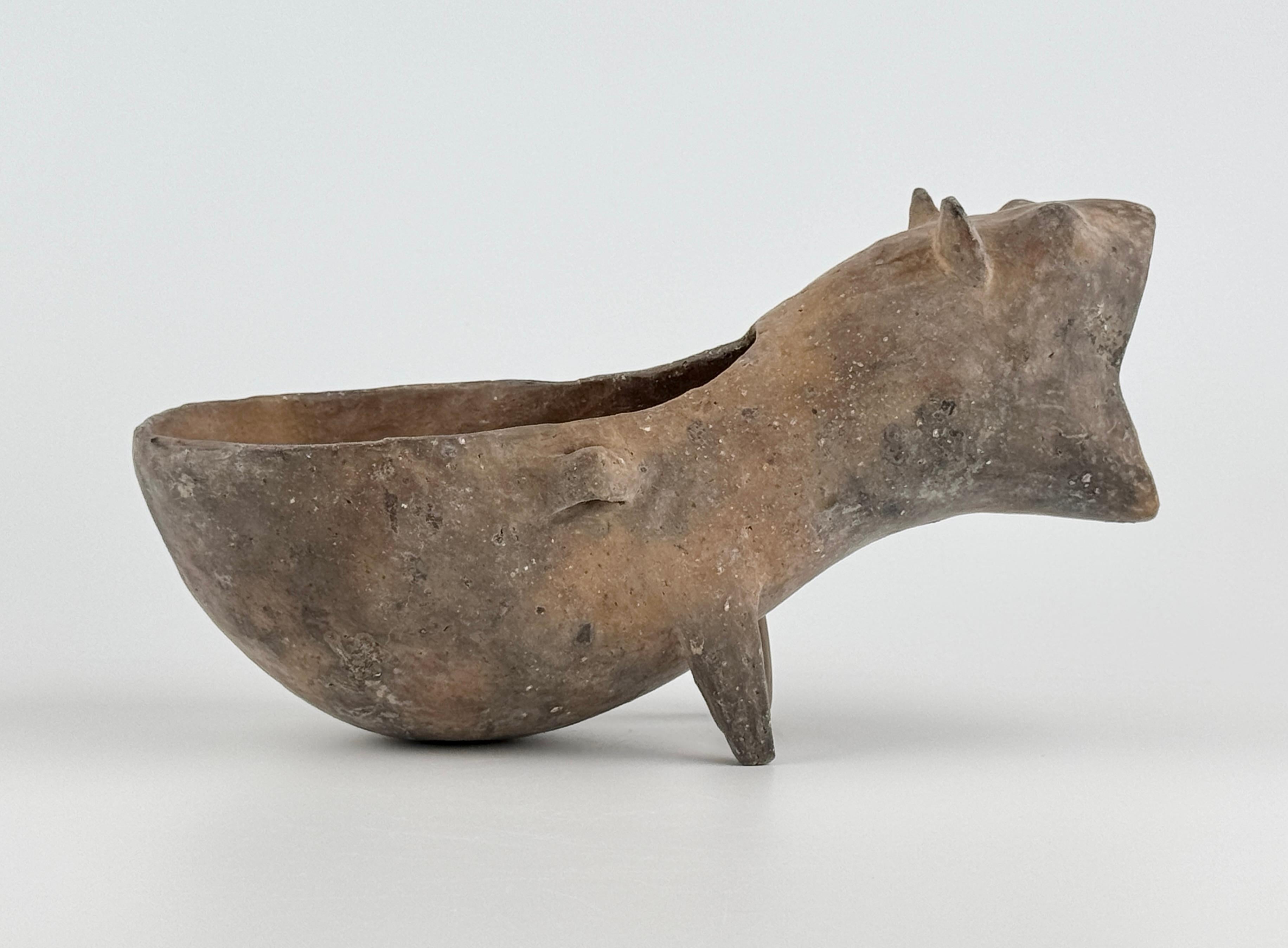 Earthenware Ewer, Yi For Sale 6