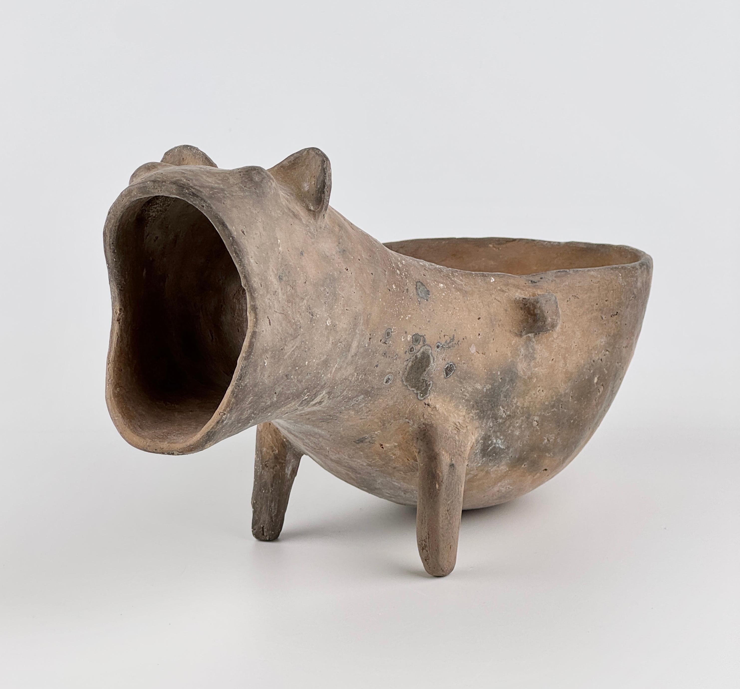 Earthenware Ewer, Yi For Sale 3