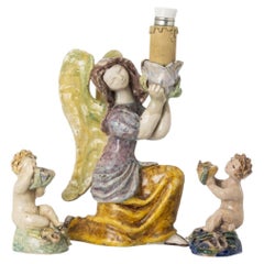 Cerámica - María Luísa Fragoso - Lámpara de ángel y dos candelabros de niños
