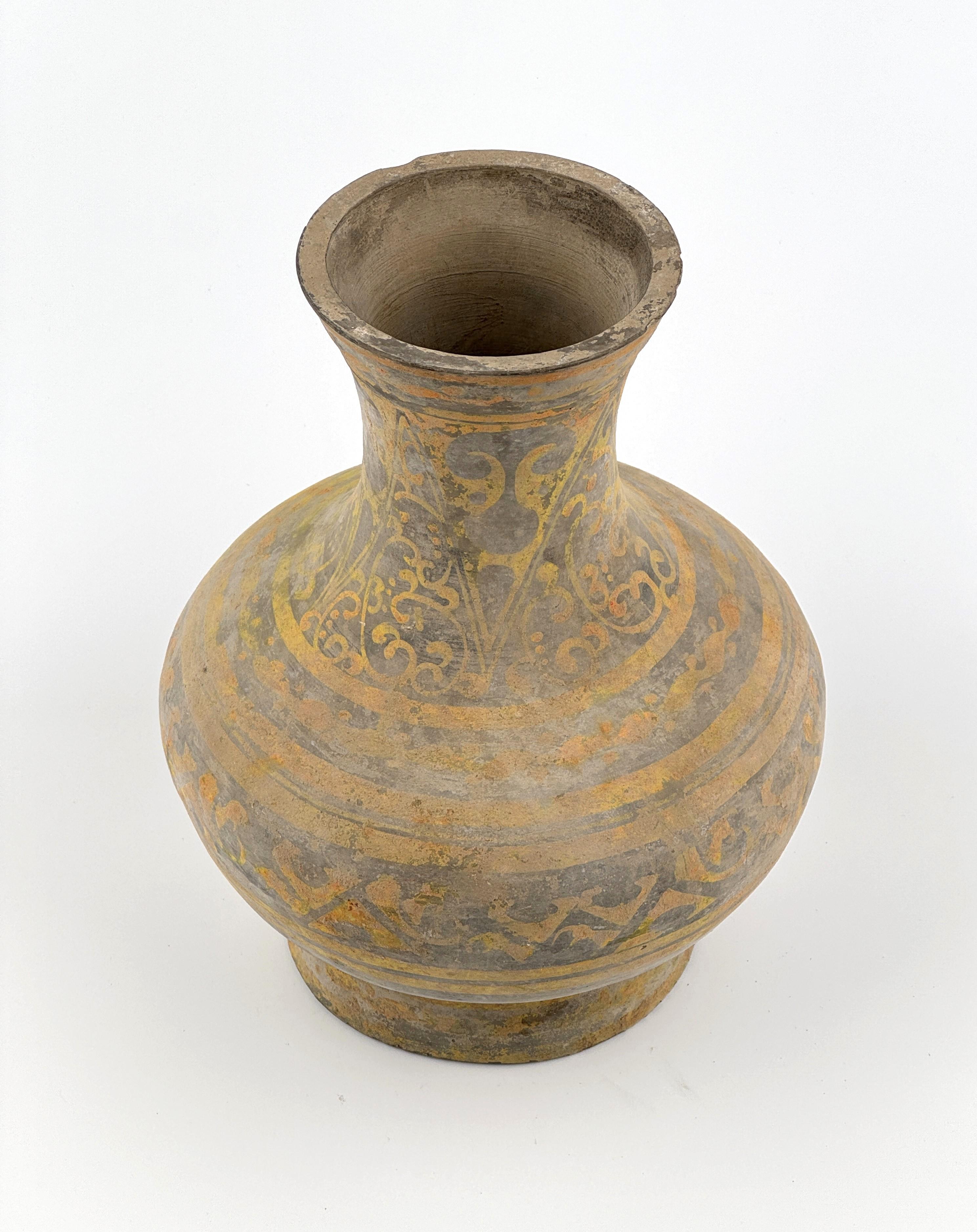 Jarra de cerámica de barro, dinastía Han(206 a.C-220 d.C.) en Bueno estado para la venta en seoul, KR