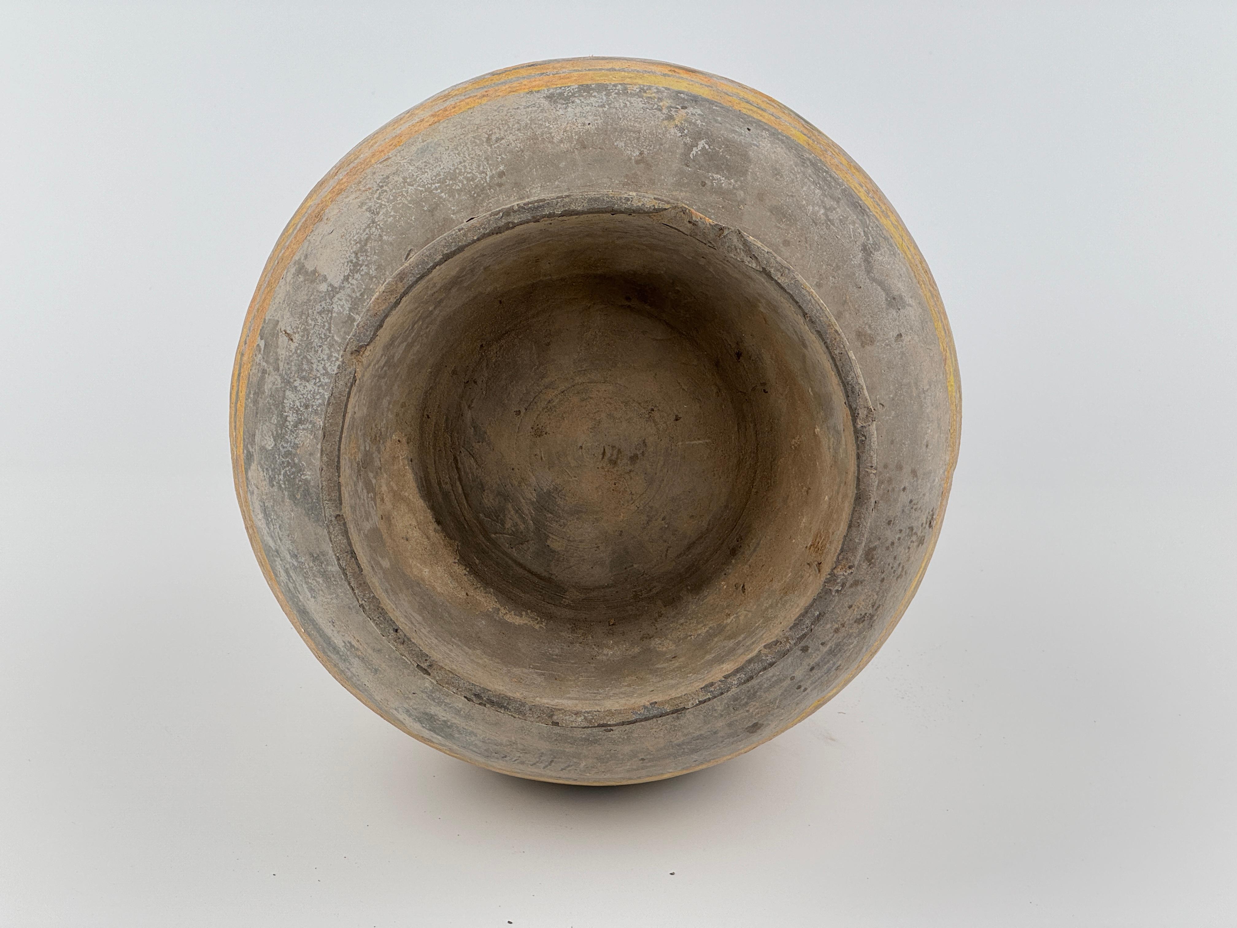 Jarra de cerámica de barro, dinastía Han(206 a.C-220 d.C.) en venta 1