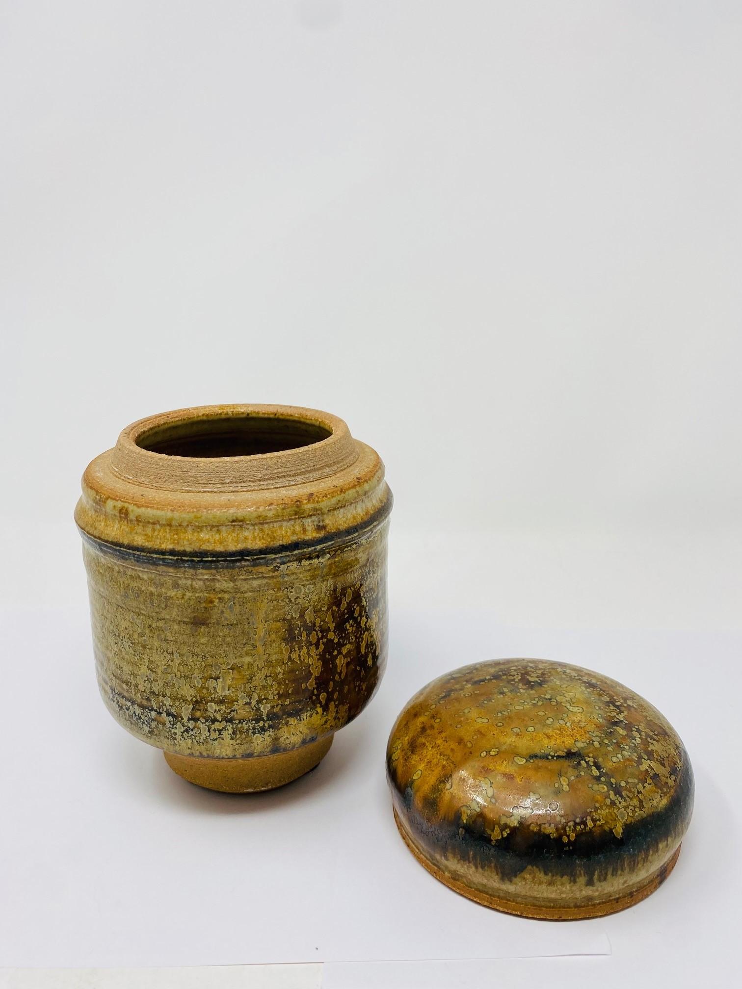 Mid-Century Modern Earthenware Pottery Jar with Lid in the Style of David Cressey / Robert Maxwell For Sale