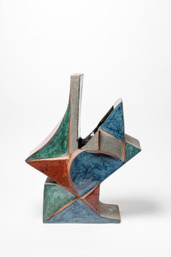 Vaso-scultura in terracotta di George Martin,  1980 circa.