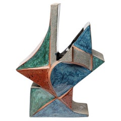 Jarrón-escultura de barro de Georges Martin,  hacia 1980.