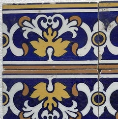 Earthenware - Set of two hundred and eighteen border tiles - 19th century