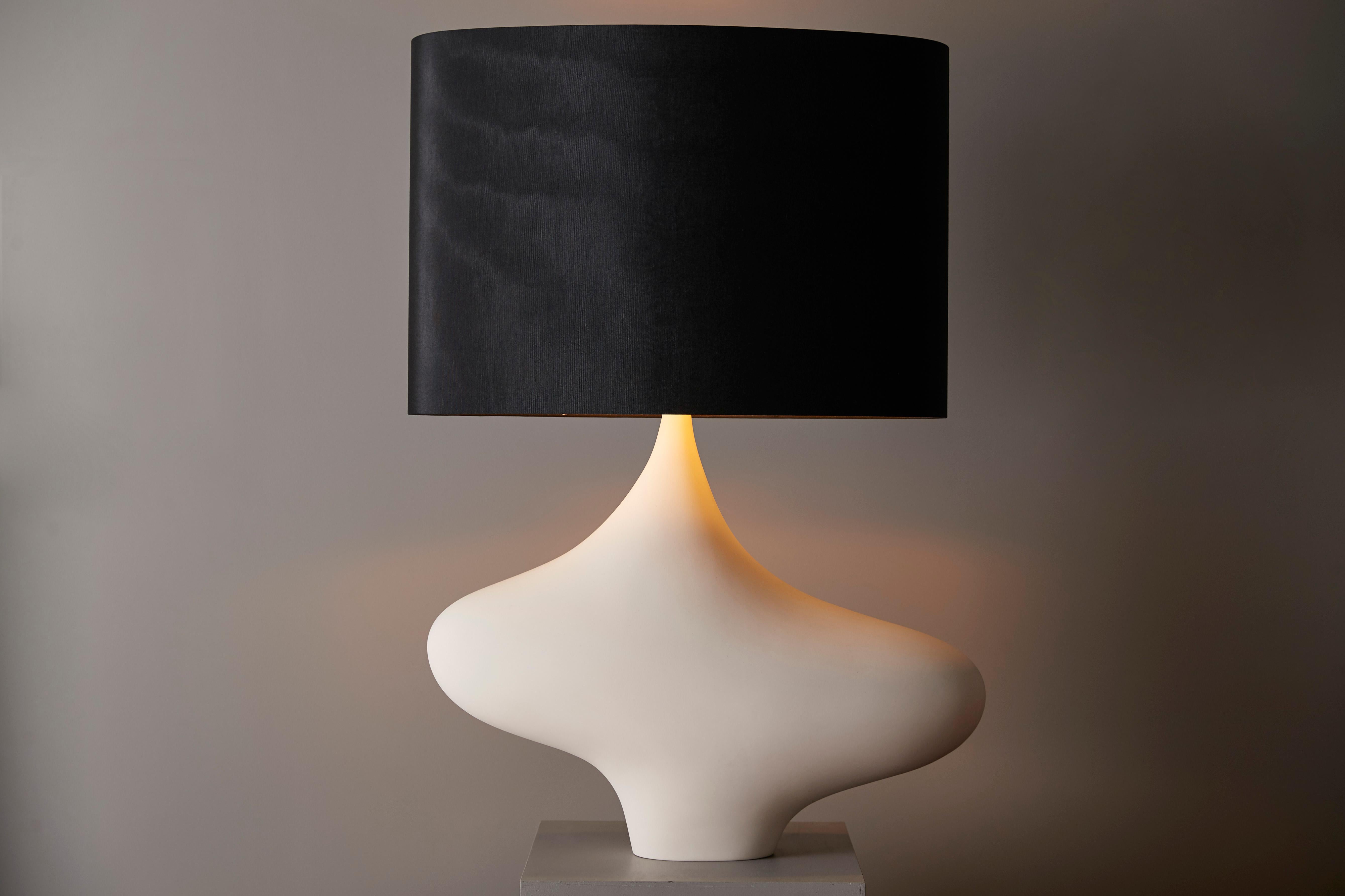 Earthenware Table Lamp by Helle Damkjaer, 2018 im Zustand „Hervorragend“ im Angebot in Paris, FR