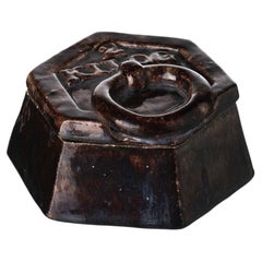 Terracotta - Scatola a forma di peso realizzata in terracotta di Caldas da Rainha