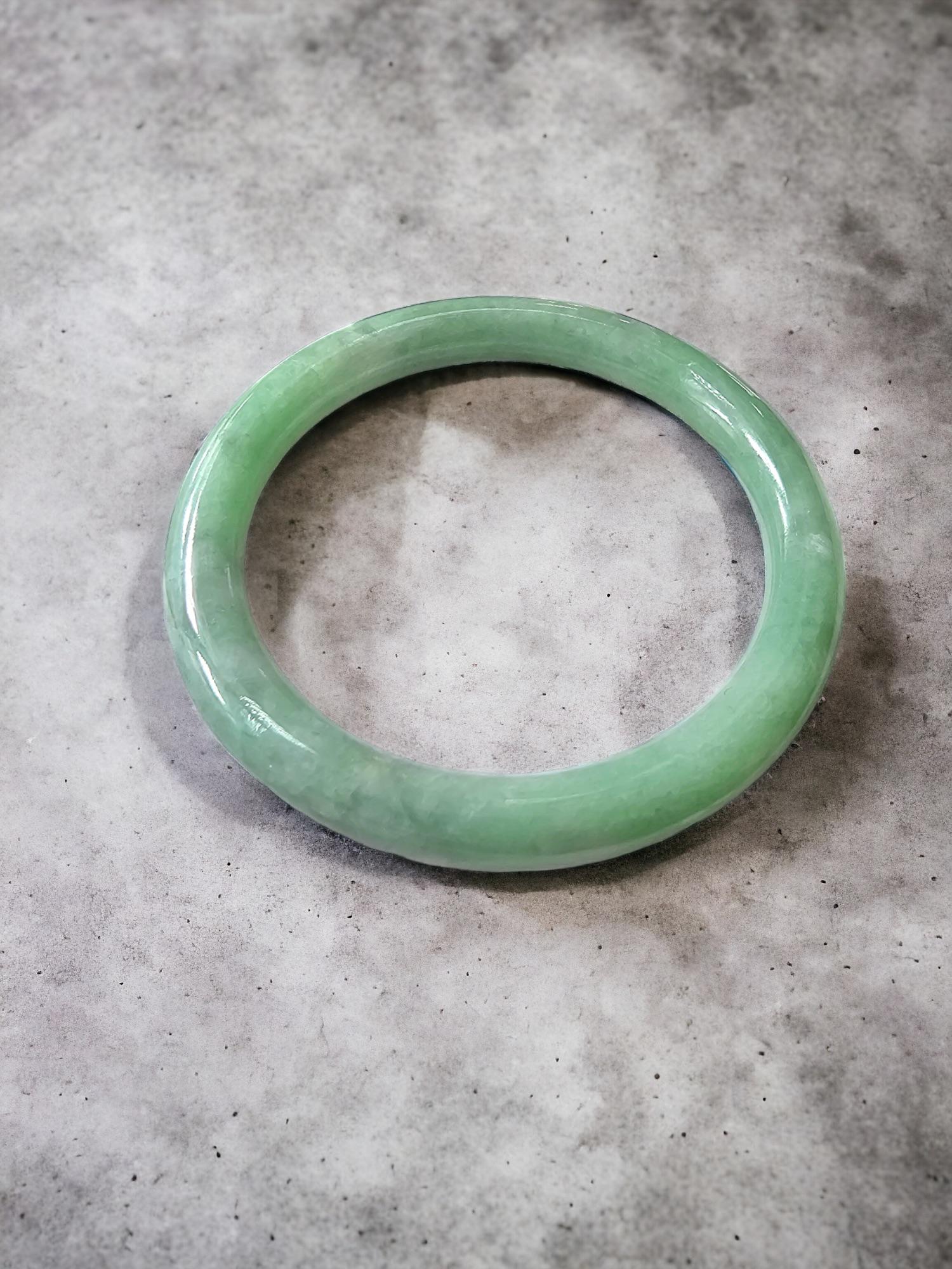 Mixed Cut Earth's Burmese A-Jade Bangle Bracelet Green Jadeite 08809 For Sale