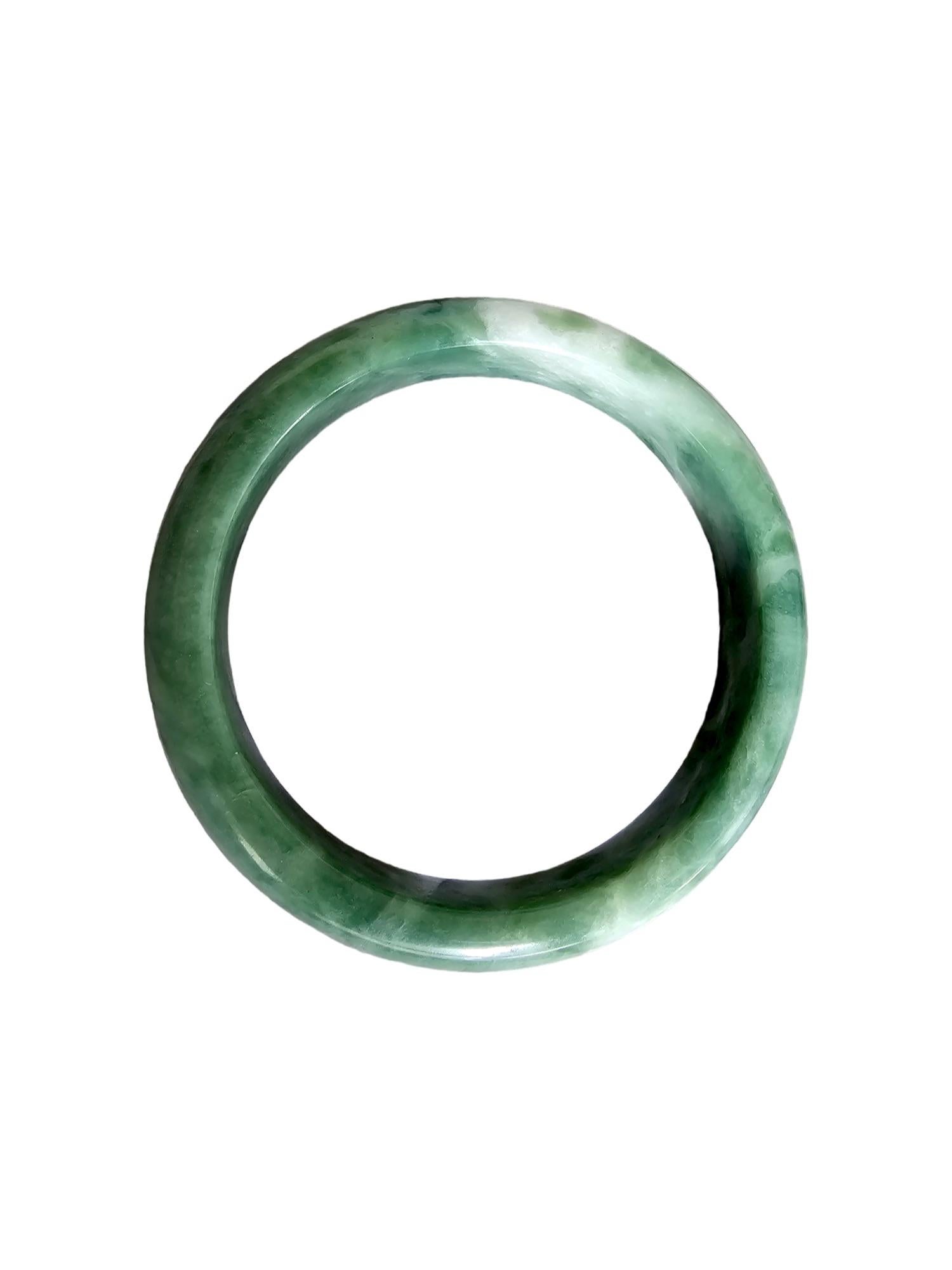 Women's or Men's Earth's Burmese A-Jade Bangle Bracelet (MADE IN JAPAN) Green Jadeite 08808 For Sale