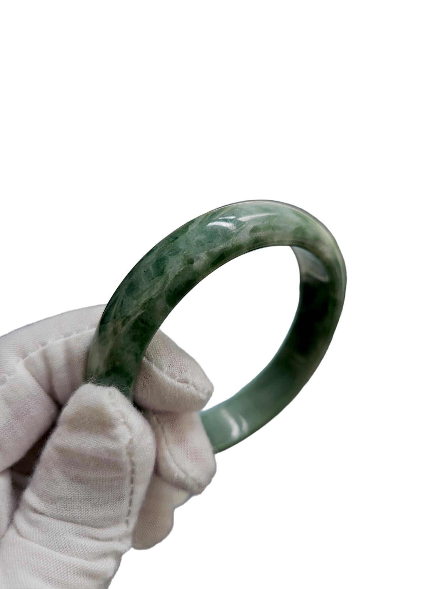 Earth's Burmese A-Jade Bangle Bracelet (MADE IN JAPAN) Green Jadeite 08808 For Sale 3