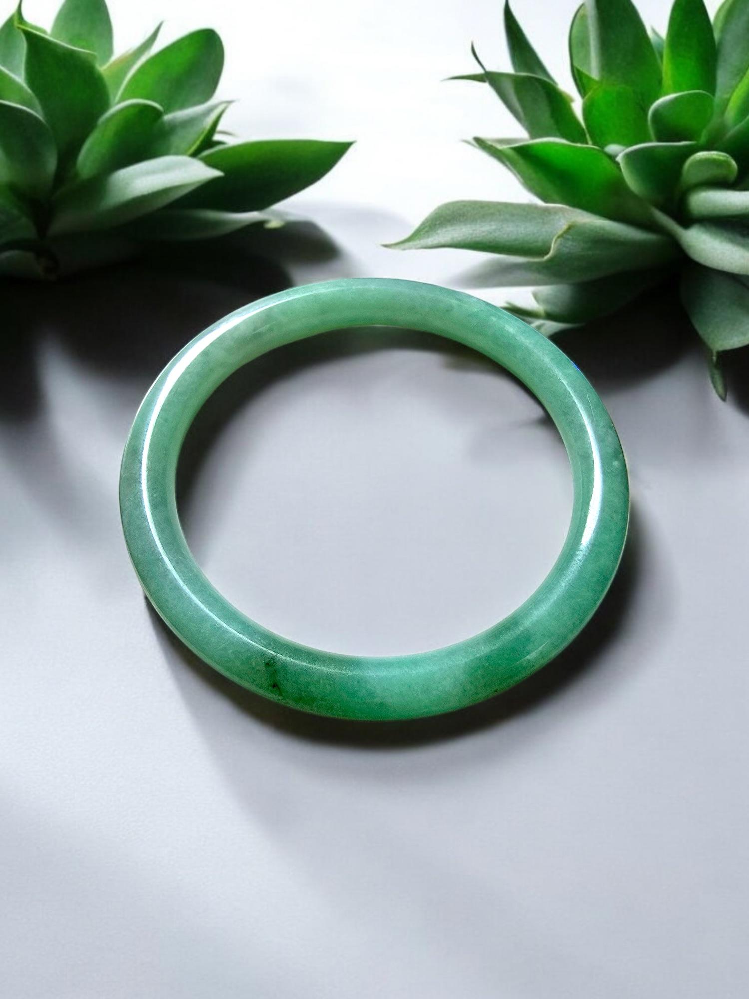 Earths Burmese Green A-Jade Round Bangle Bracelet 08815 For Sale 2