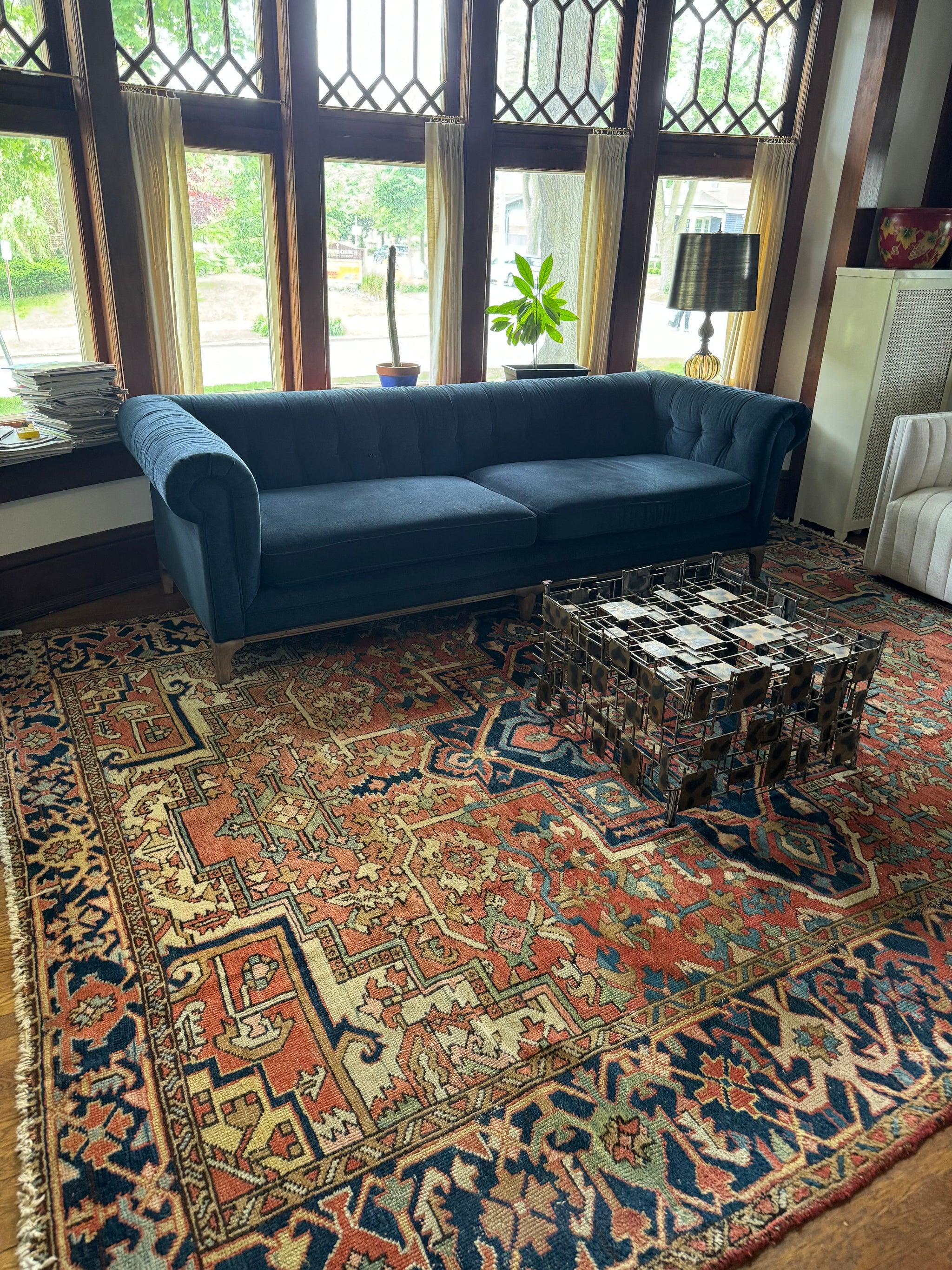 Earthy Craftsman Antique Heriz Rug with Two-toned Finals, c. 1930's In Good Condition For Sale In Milwaukee, WI