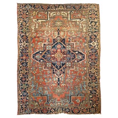 Earthy Craftsman Antique Heriz Rug with Two-toned Finals, c. 1930's
