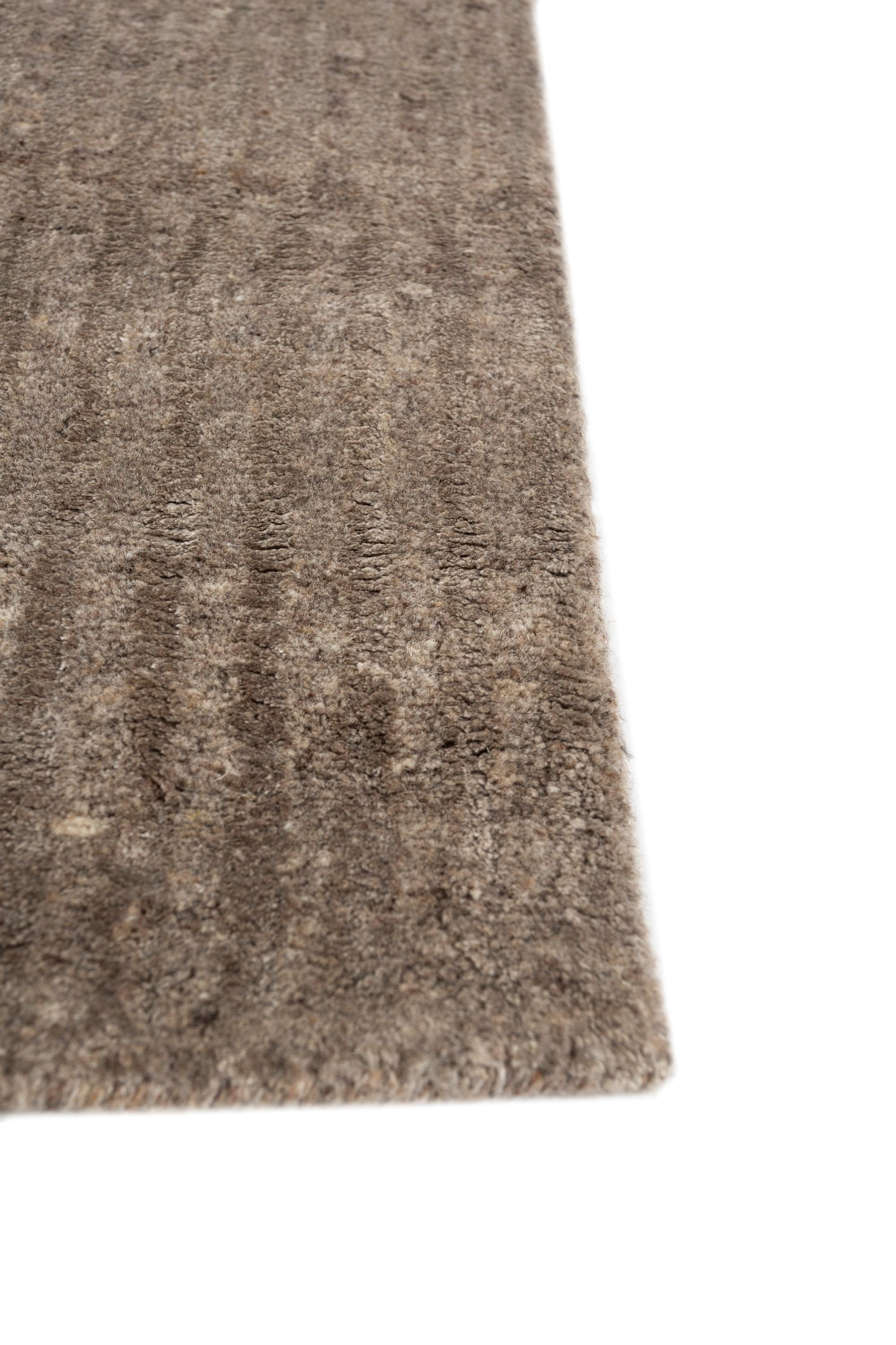 Mid-Century Modern Earthy Enigma Natural Soot & Natural Taupe 180x270 cm Hand Knotted Rug For Sale