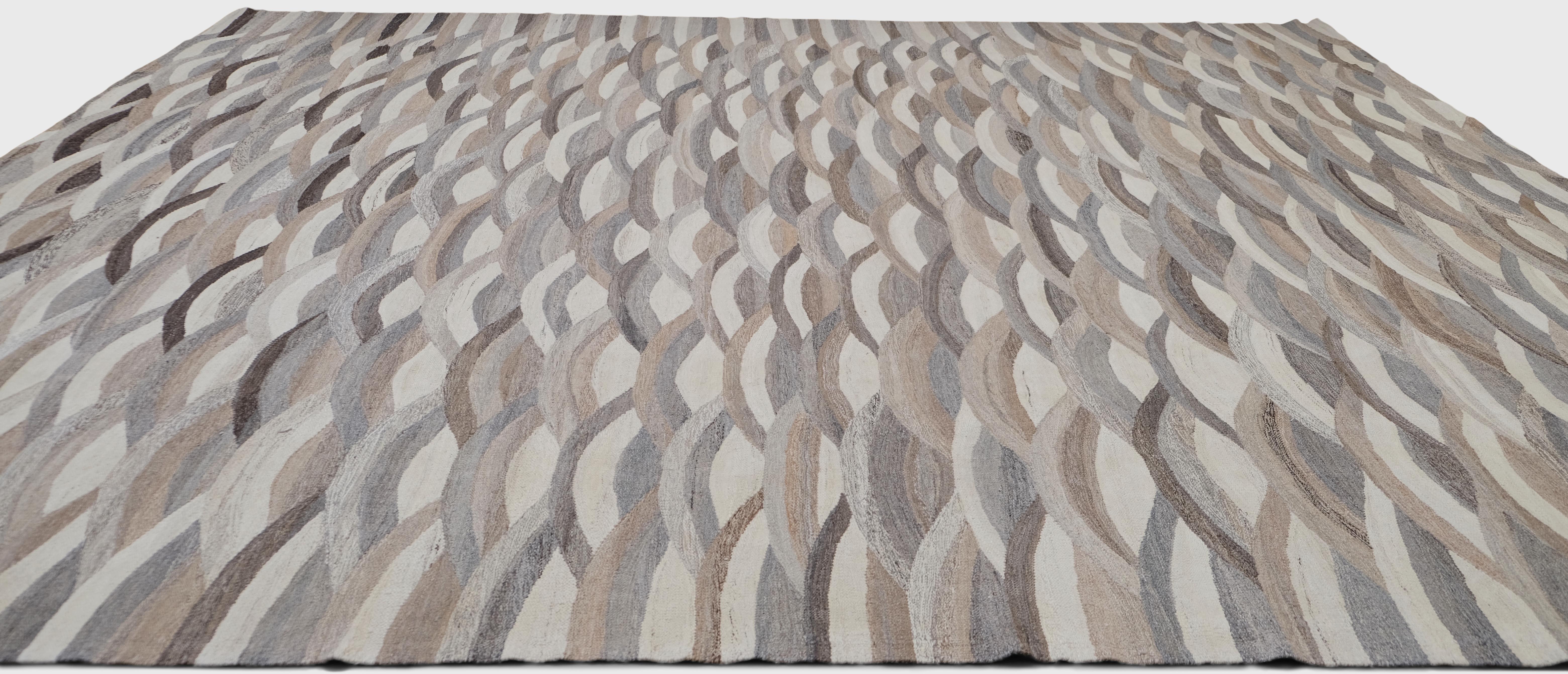 Kilim californiano de lana natural española en tonos terrosos 12'8''x15'5'' Anudado a mano en venta