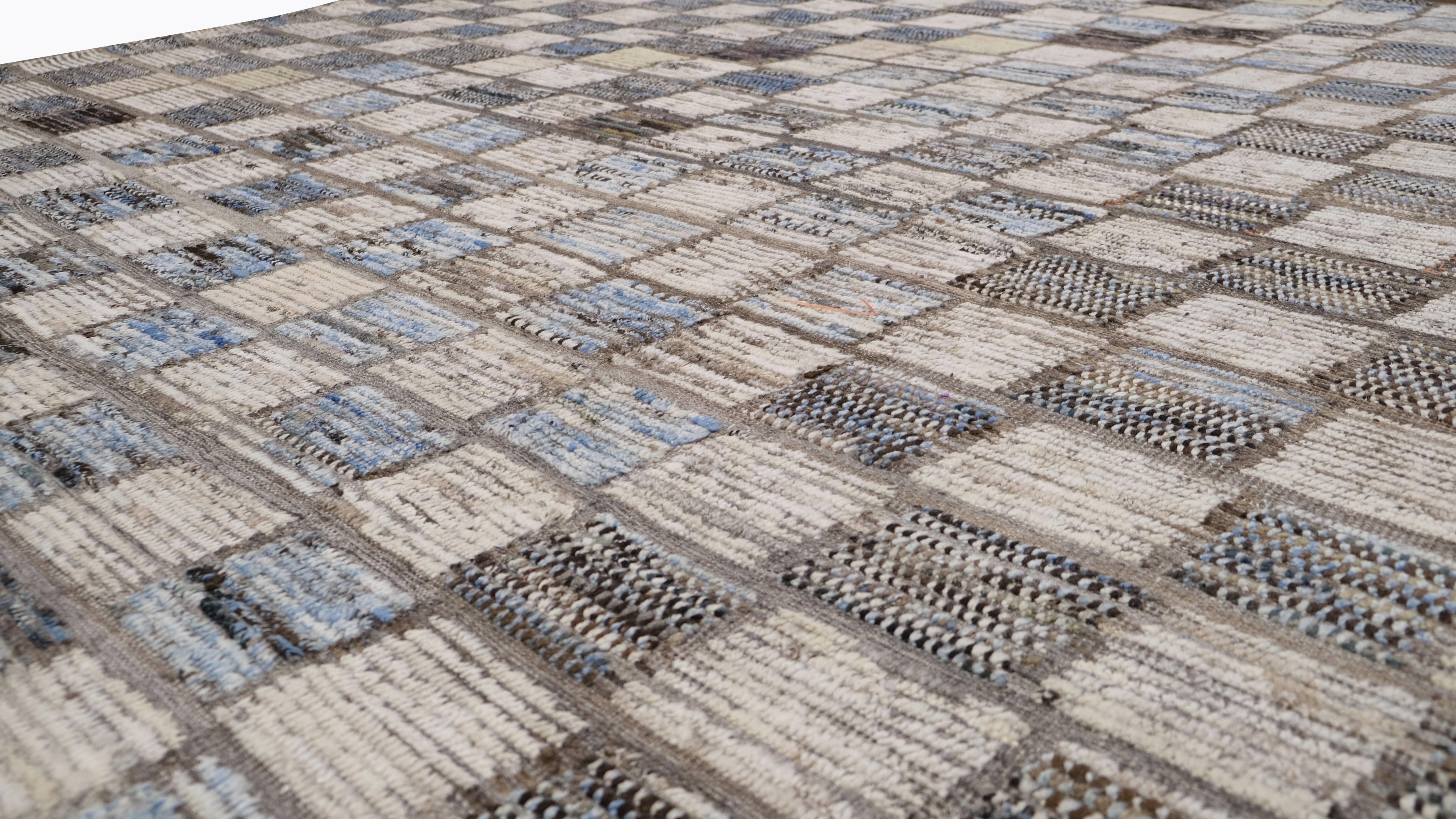 Earthy Toned Gradient Karierter Wollteppich mit geometrischem Muster 10'1''x13'6'' (Handgeknüpft) im Angebot