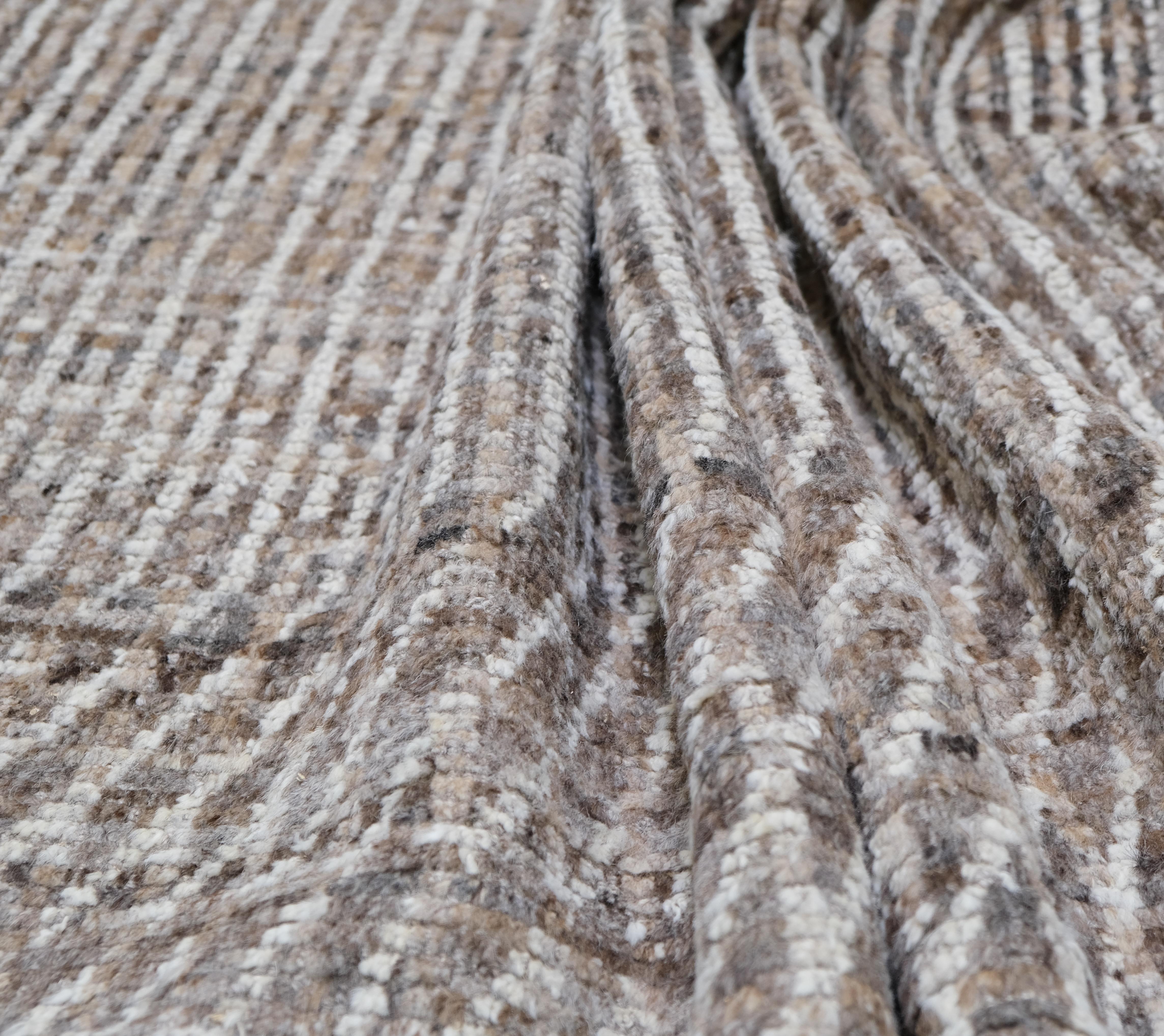 Pakistani Earthy Toned Modern Textured Rug 8'x10'3 For Sale