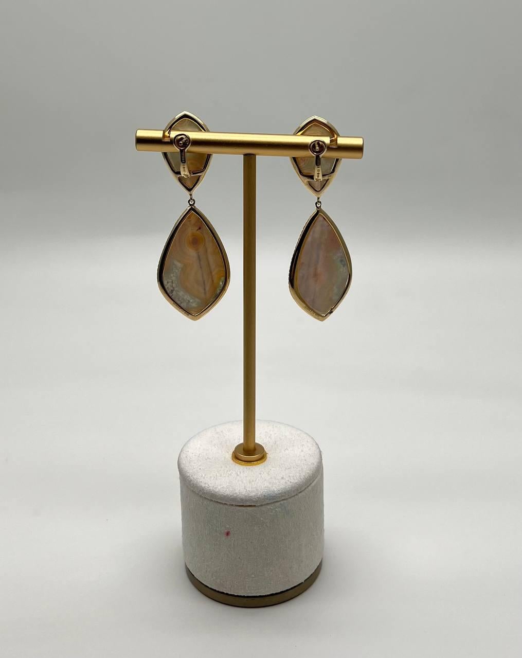 Earthy Tones Brown Green Pattern Quartz Diamond Halo 14K Gold Statement Earrings In New Condition For Sale In Oakton, VA