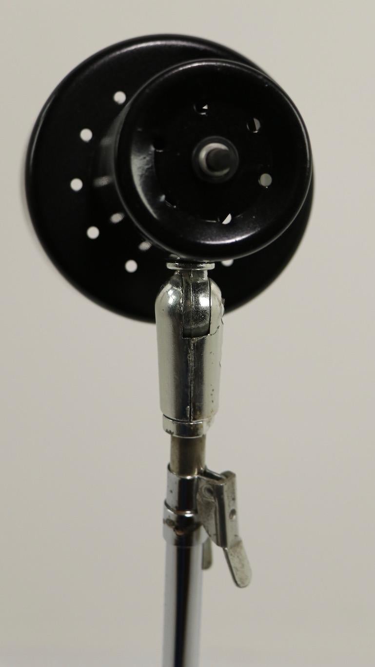 Easel Base Luxo Lamp 4