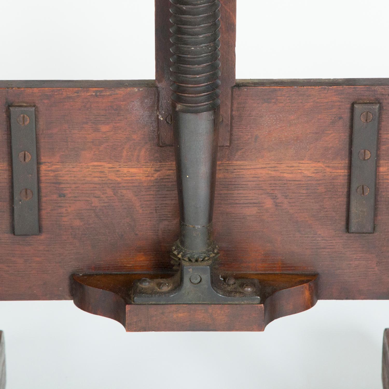 Easel by Roberson & Co. of Long Acre, London, circa 1890 6