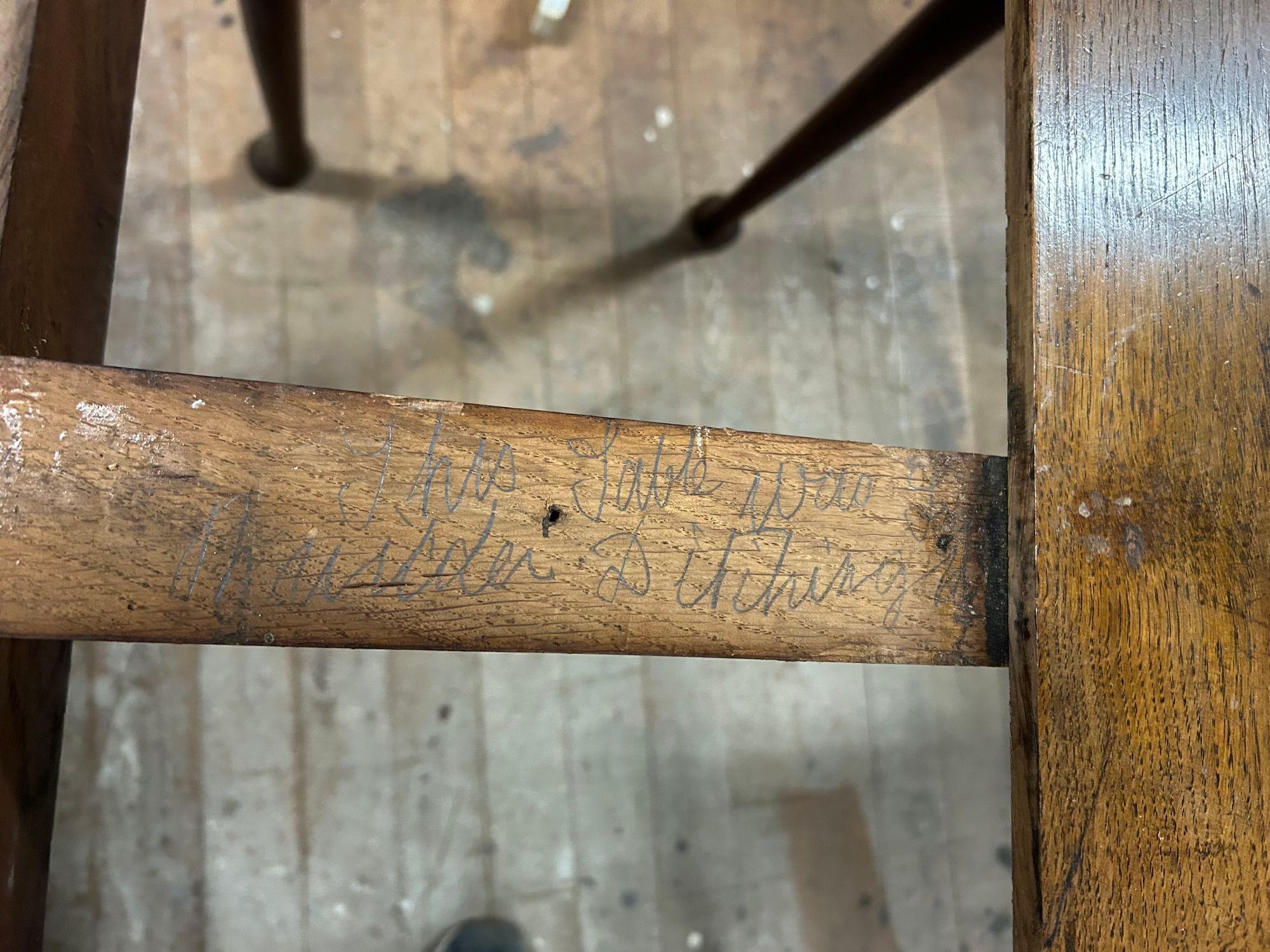 Table à pieds de type East Anglian Pad en vente 4