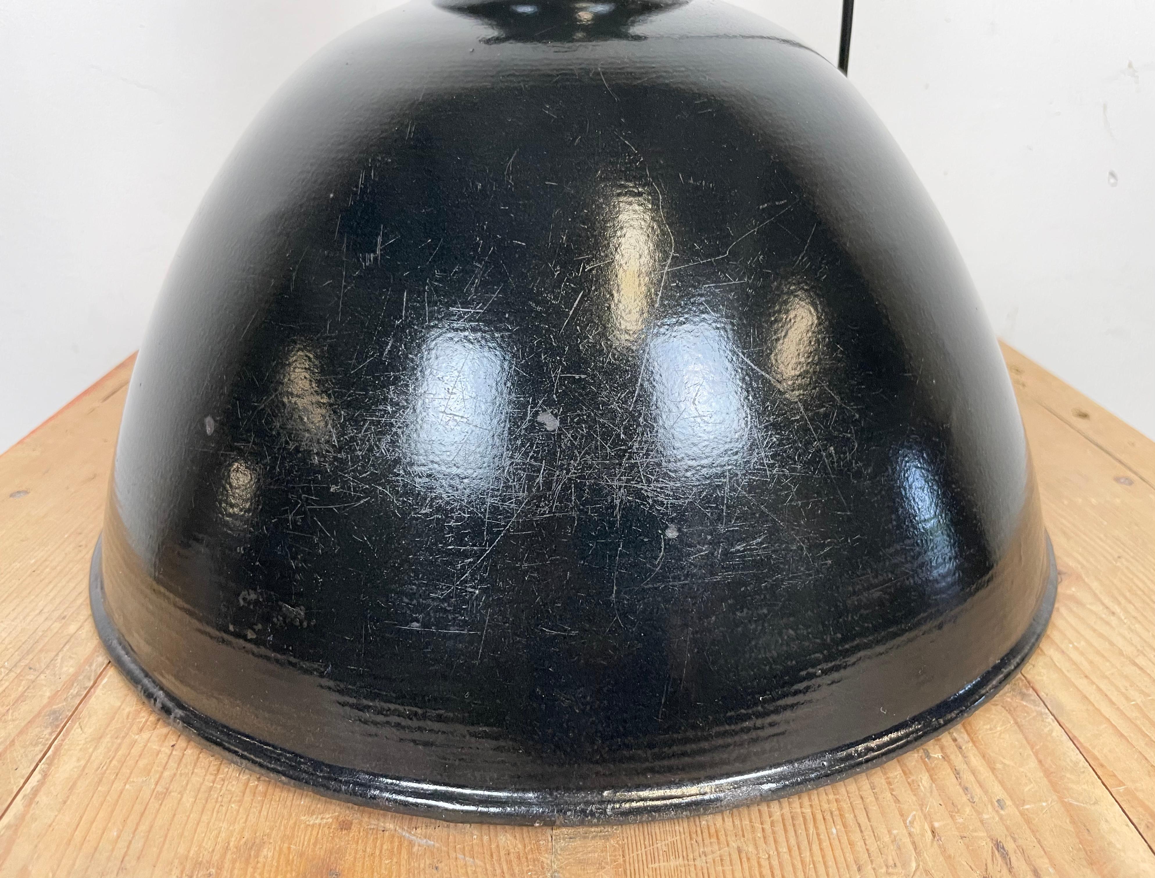 East German Black Enamel Factory Light by Lbd Veb Leuchtenbau Dresden, 1950s For Sale 6