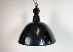 Lampe d'usine en émail noir d'Allemagne de l'Est par VEB Leuchtenbau Dresden, années 1950