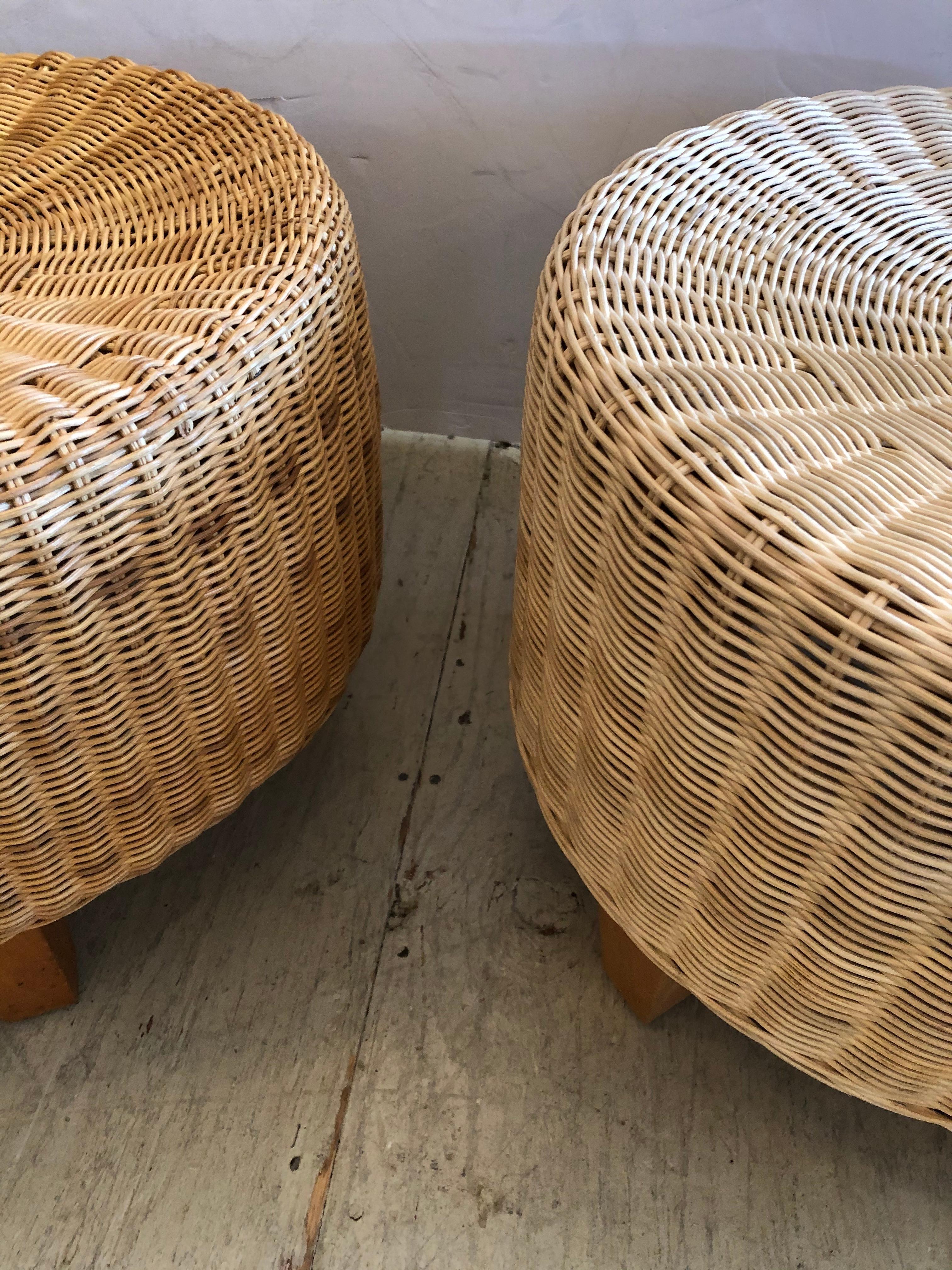 East Hampton Pair of Woven Rattan Round Ottomans In Excellent Condition In Hopewell, NJ