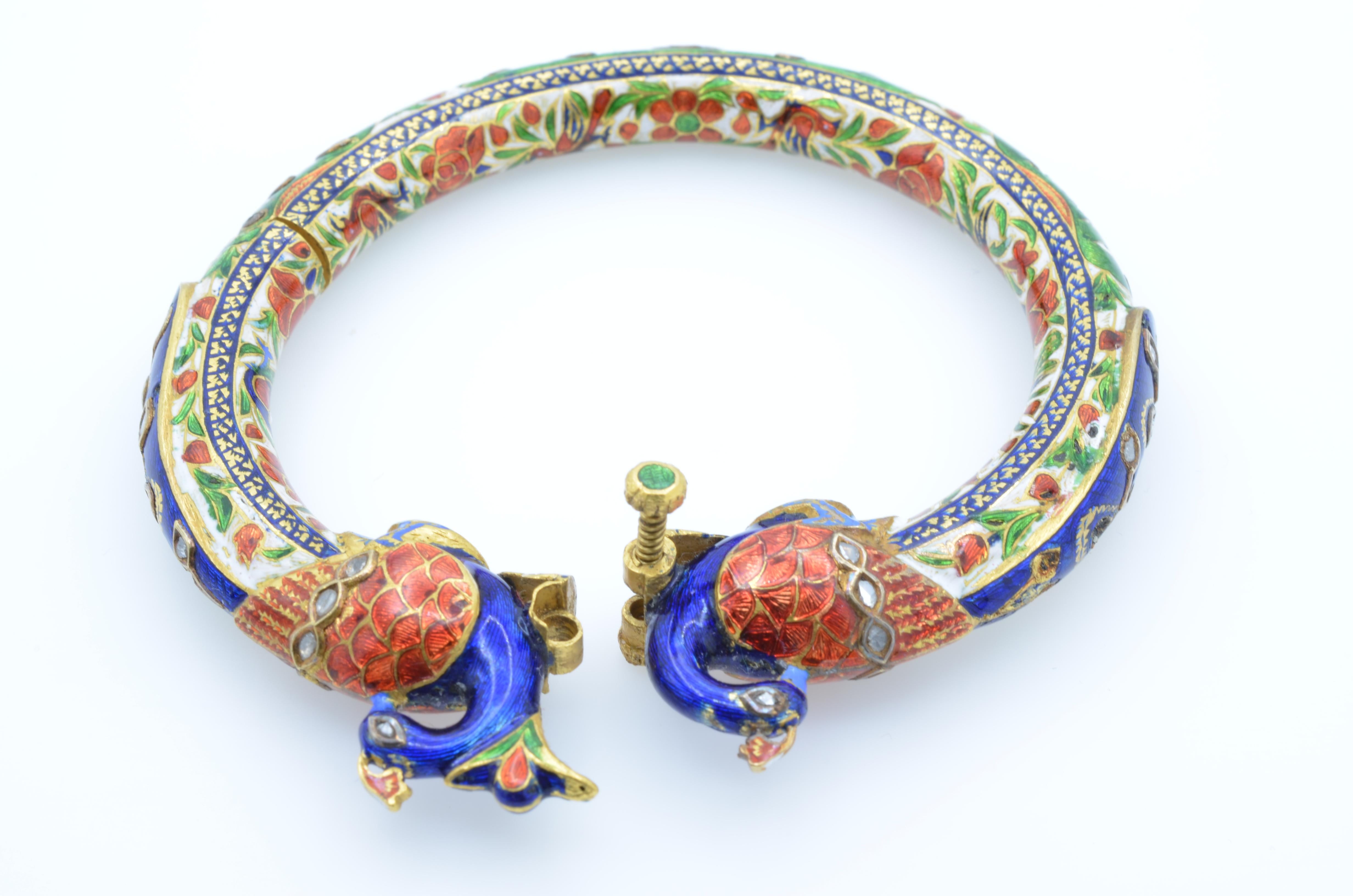 East Indian Mughal Enamel Peacock 22K Gold Bangle with Kundan Set Diamond Rubies In Good Condition For Sale In Berkeley, CA
