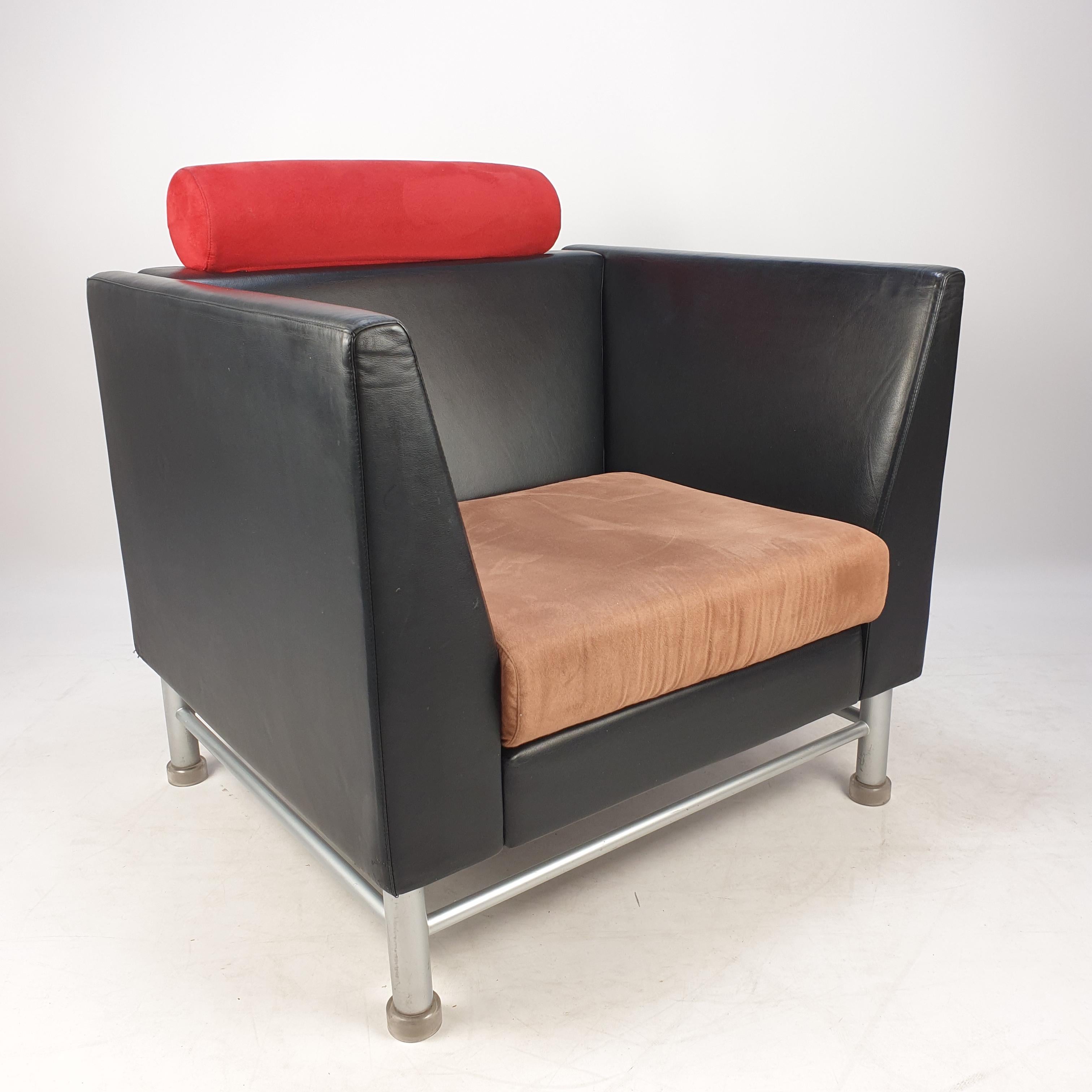 Mid-Century moderno East Side Lounge Chair di Ettore Sottsass per Knoll, Italia, anni '80 in vendita