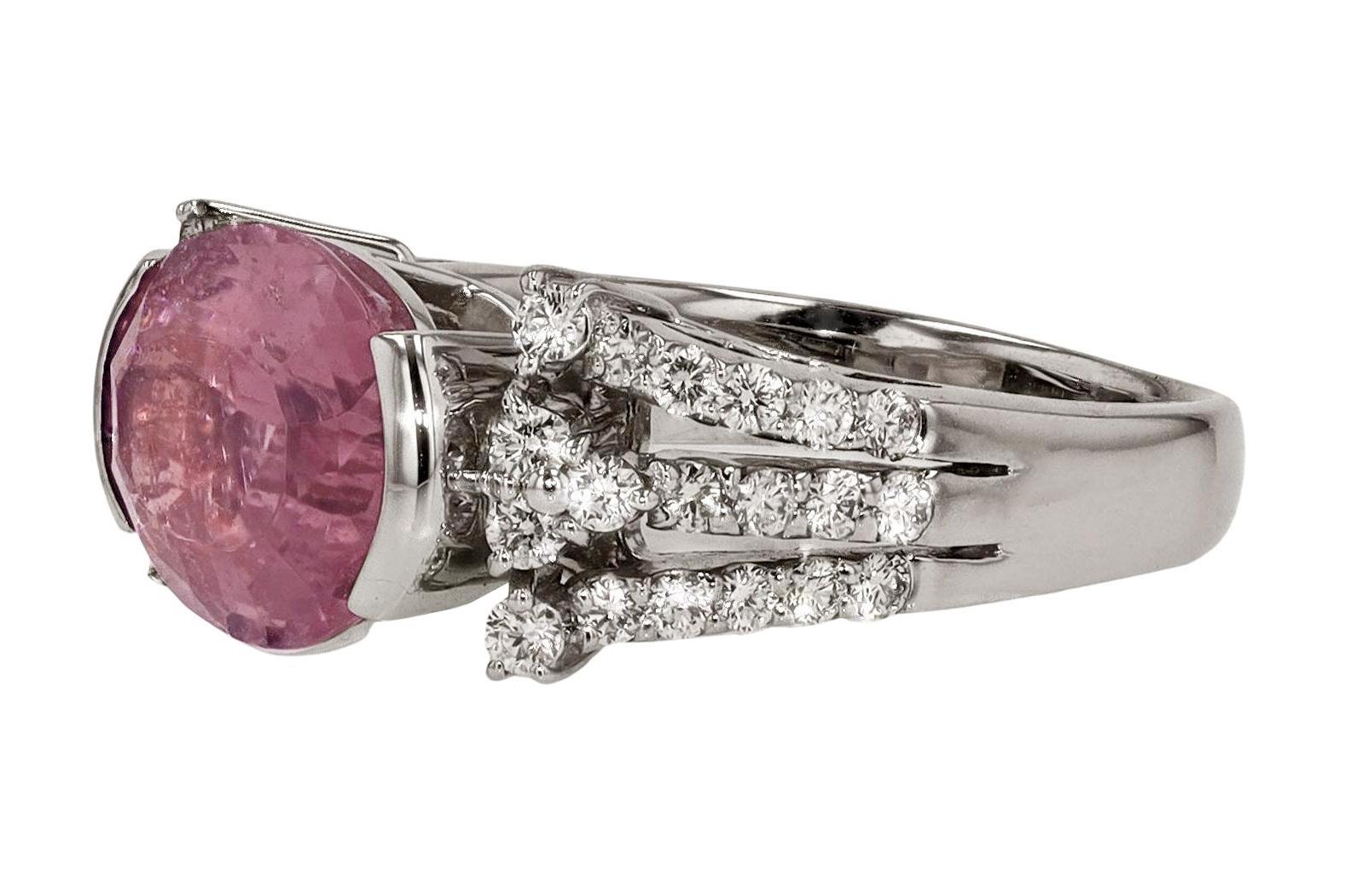 East West 6.90 Carat Pink Tourmaline and Diamond Ring In Excellent Condition For Sale In Santa Barbara, CA